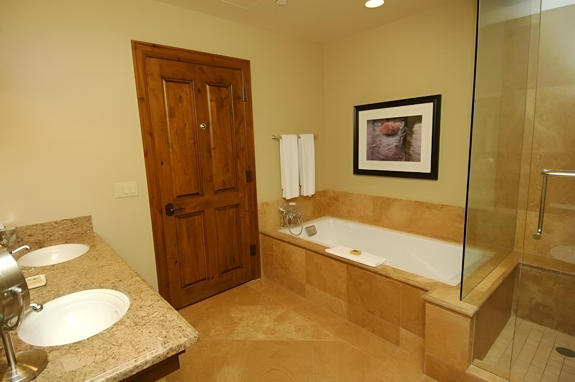 Hyatt Grand Aspen by Frias Properties