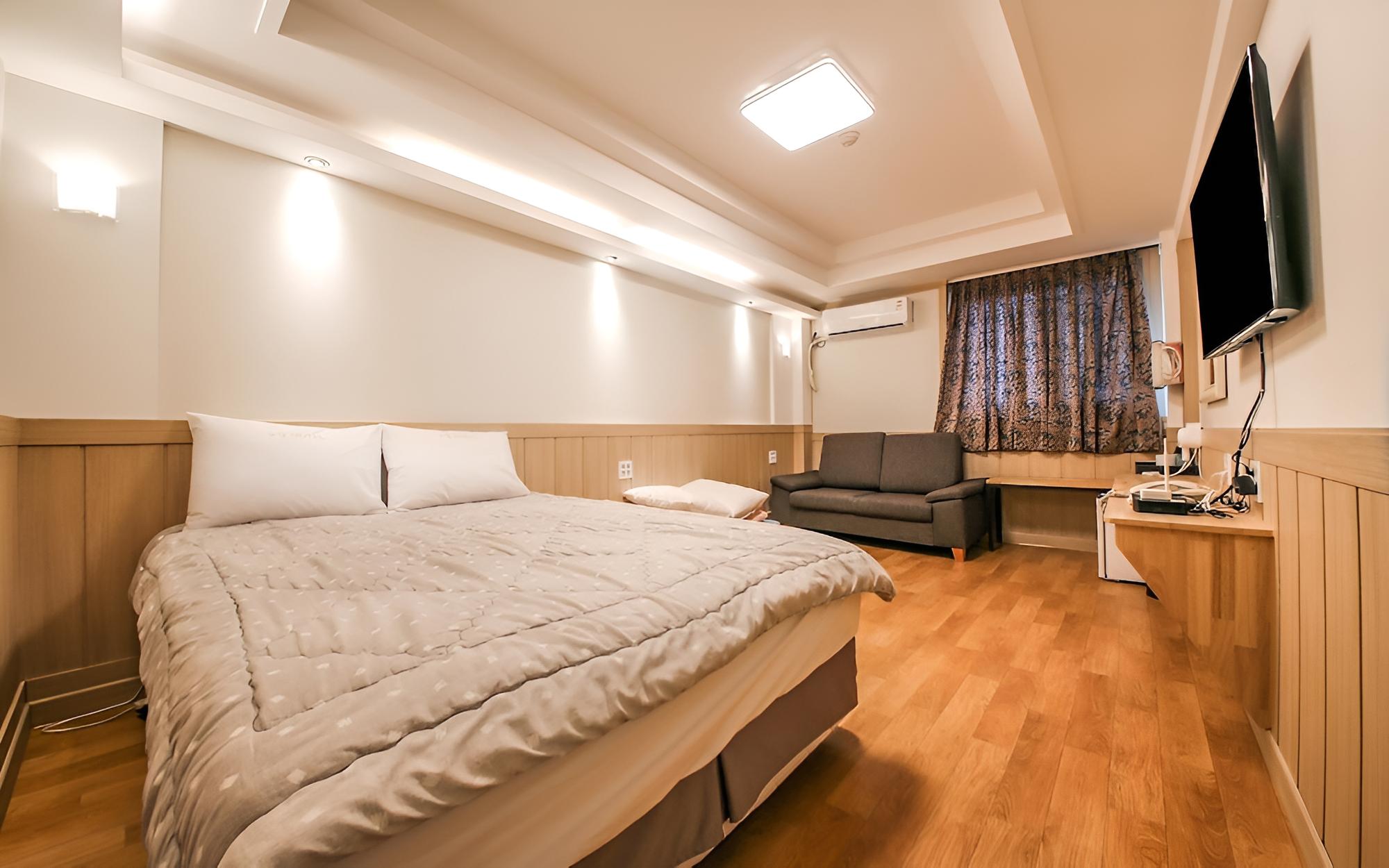 Donghae Buyeong Motel