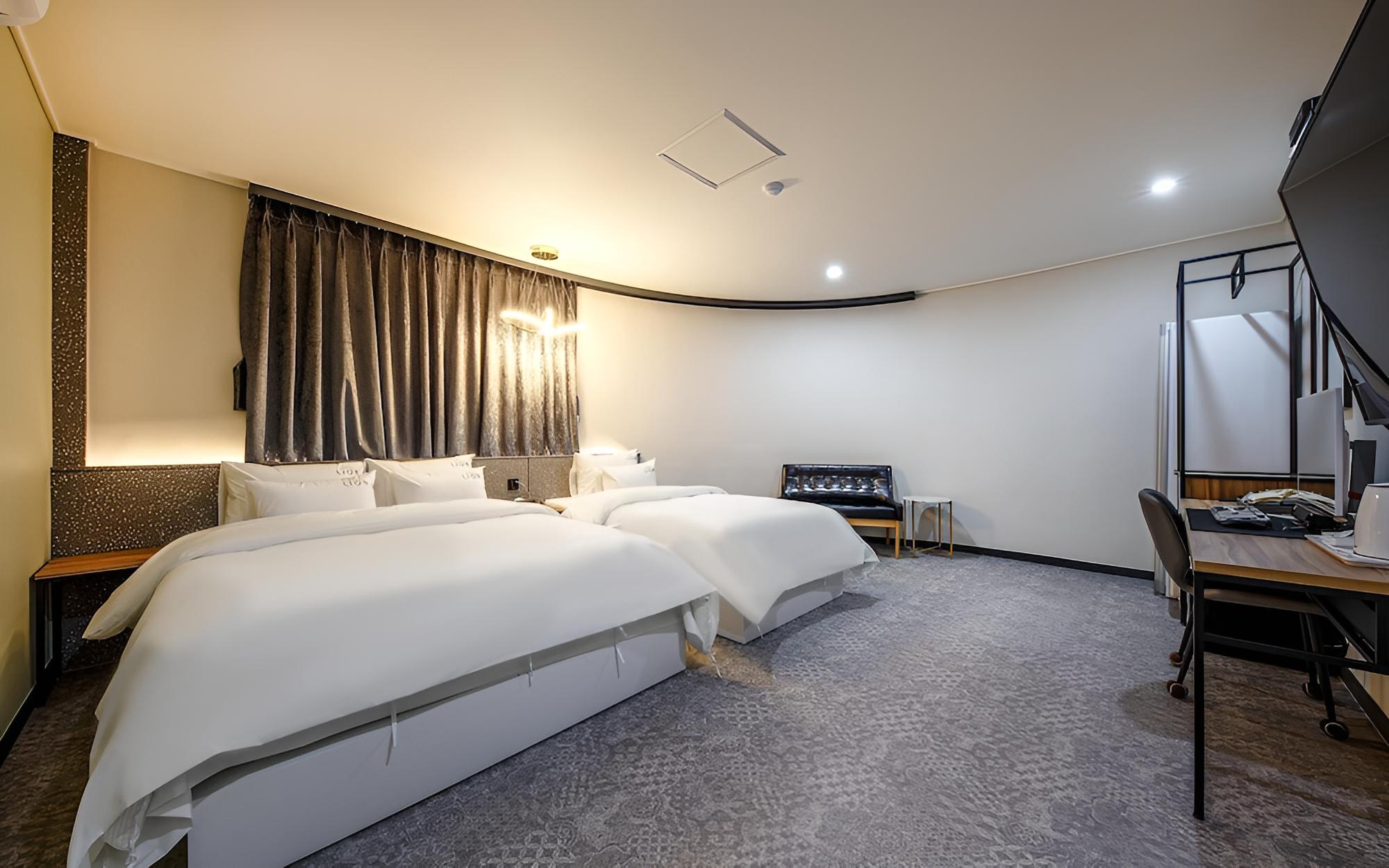 Cheongju Hotel Leon