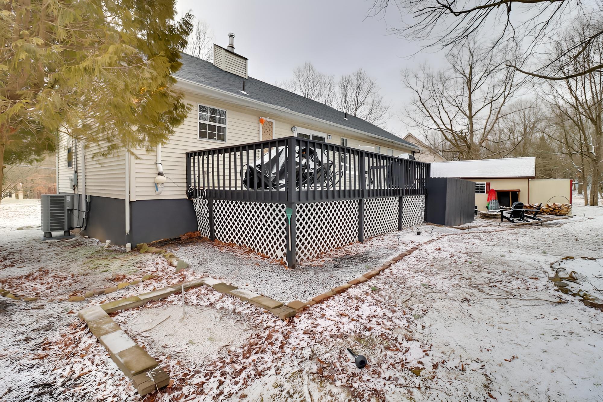 Family-friendly Home w/ Hot Tub & EV Charger!