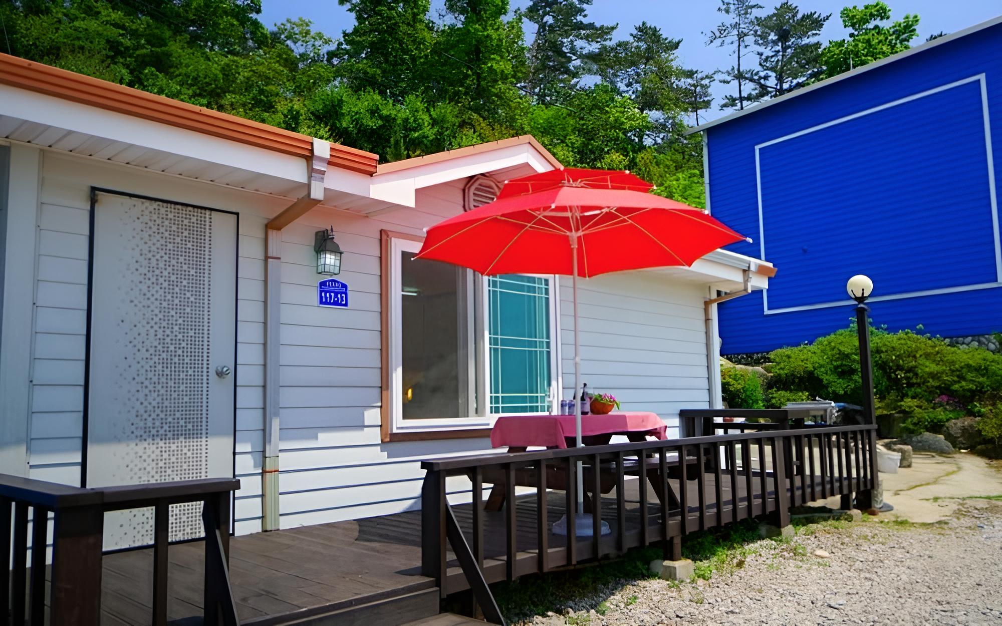 Buan Bada Punggyeong Pension
