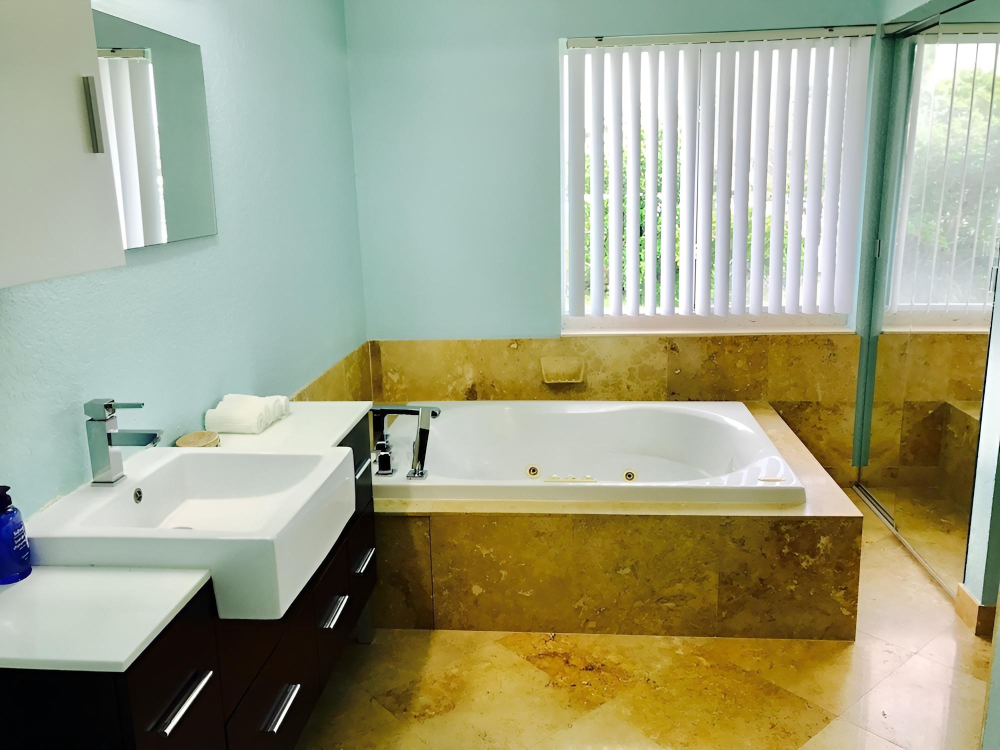Playa Aqualina - Property Image 10