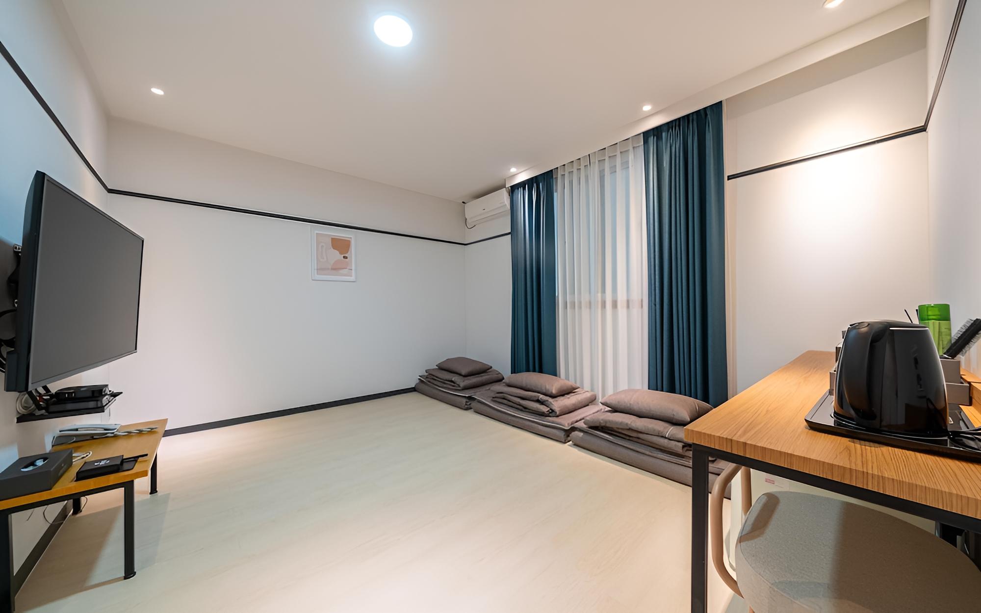 Tongyeong Hound Hotel Tongyeong Hangnam