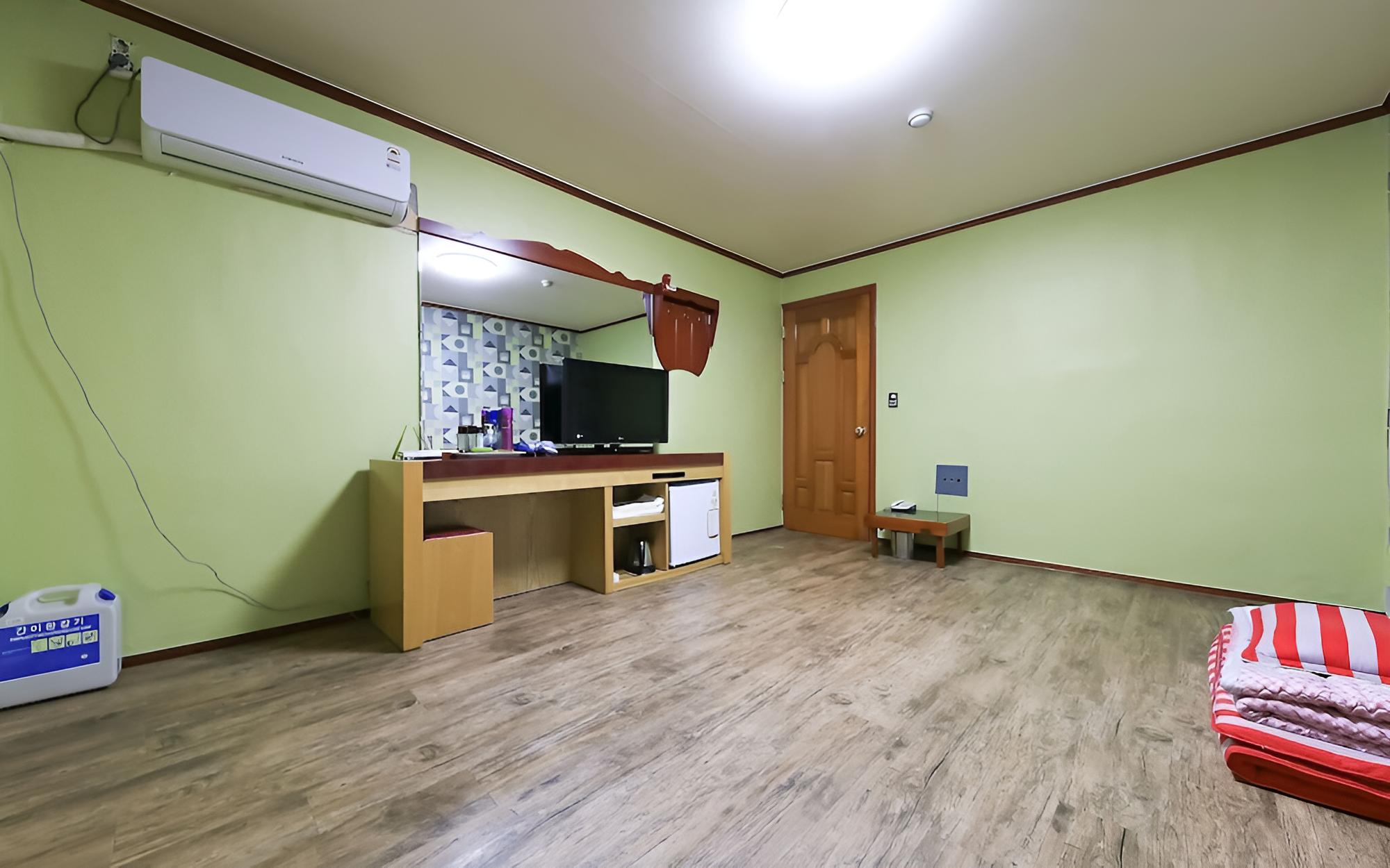 Seosan Cherboug Motel