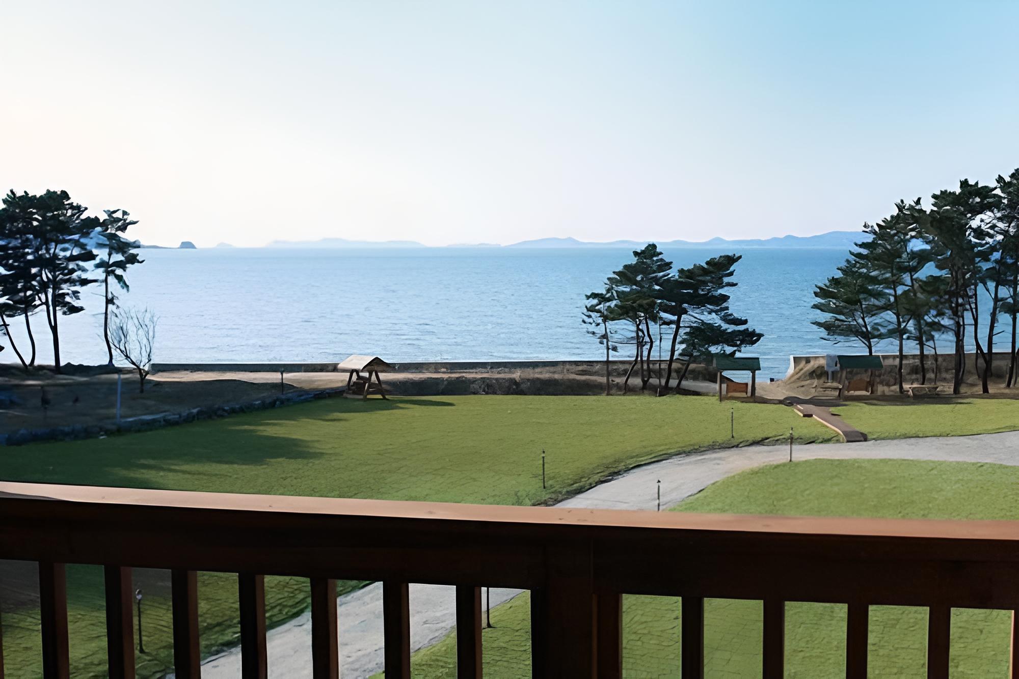 Taean Golden Wave Pension