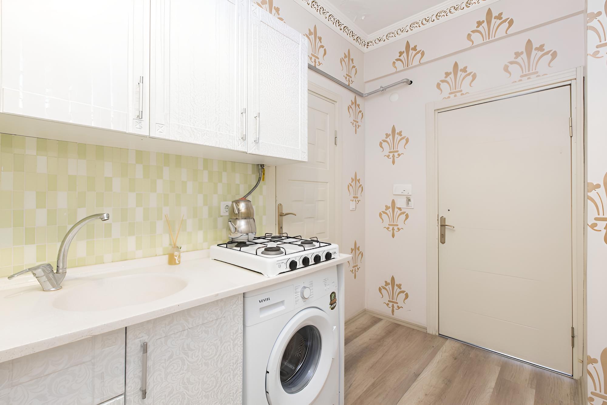 Ilya Suite