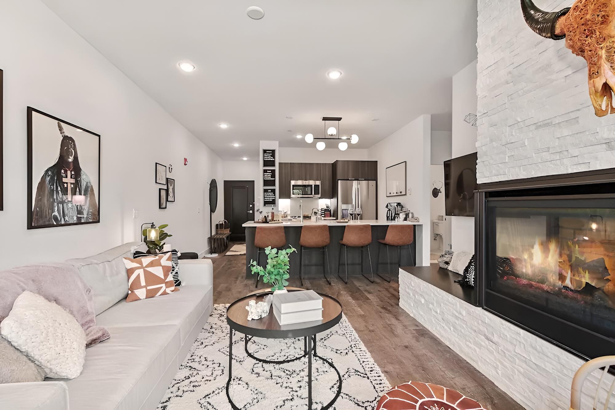 New Luxury Condo River View Sounds Patio Hot Tub, Bilde 11