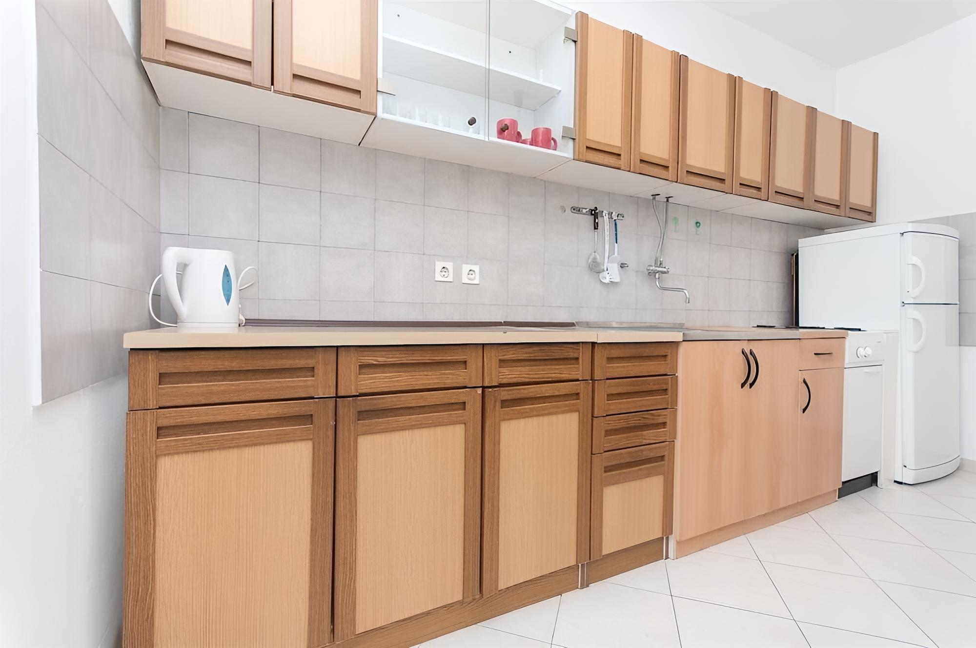 Zri - Low-cost and Spacious - A1
