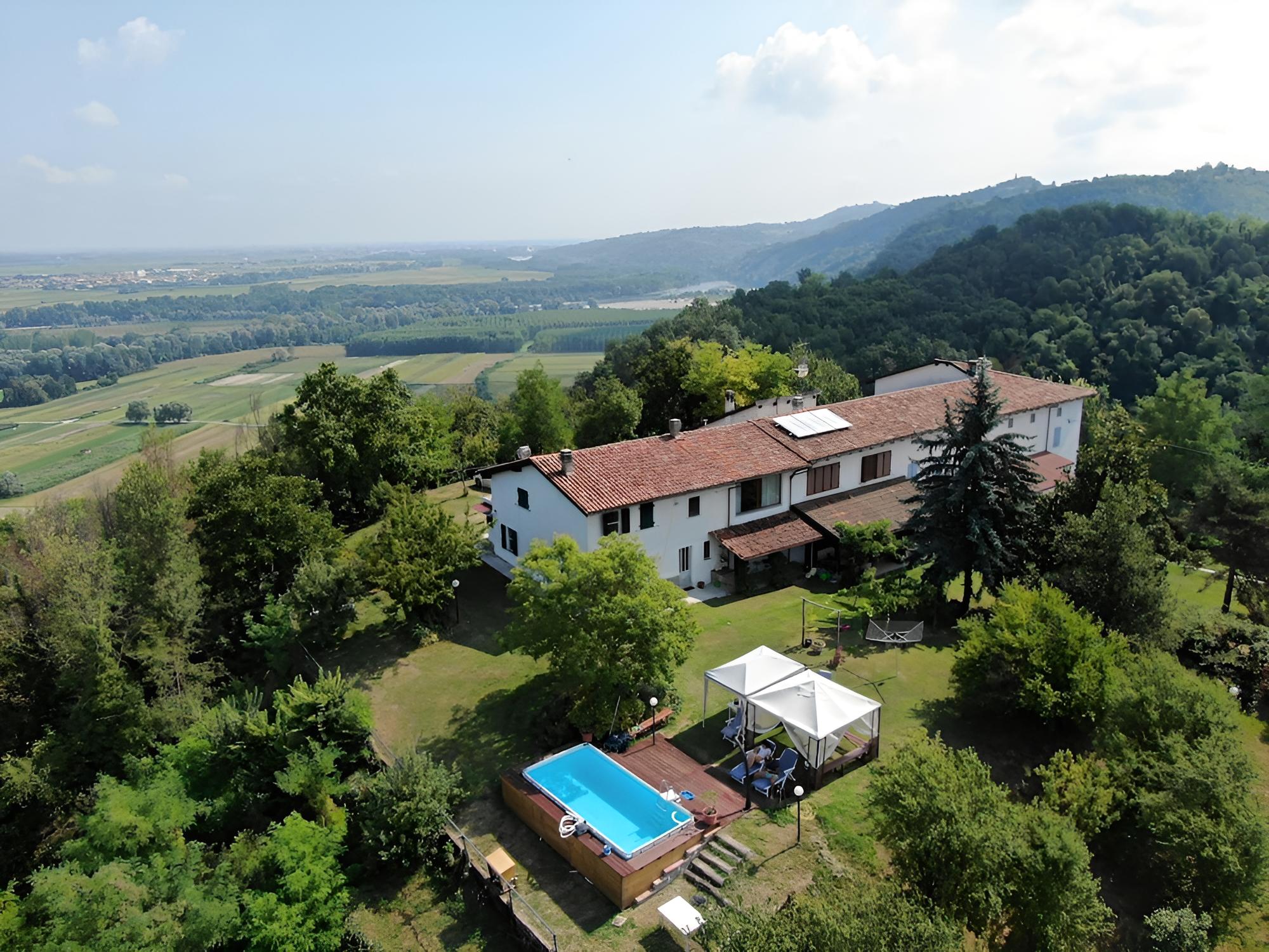 Cascina Dovese