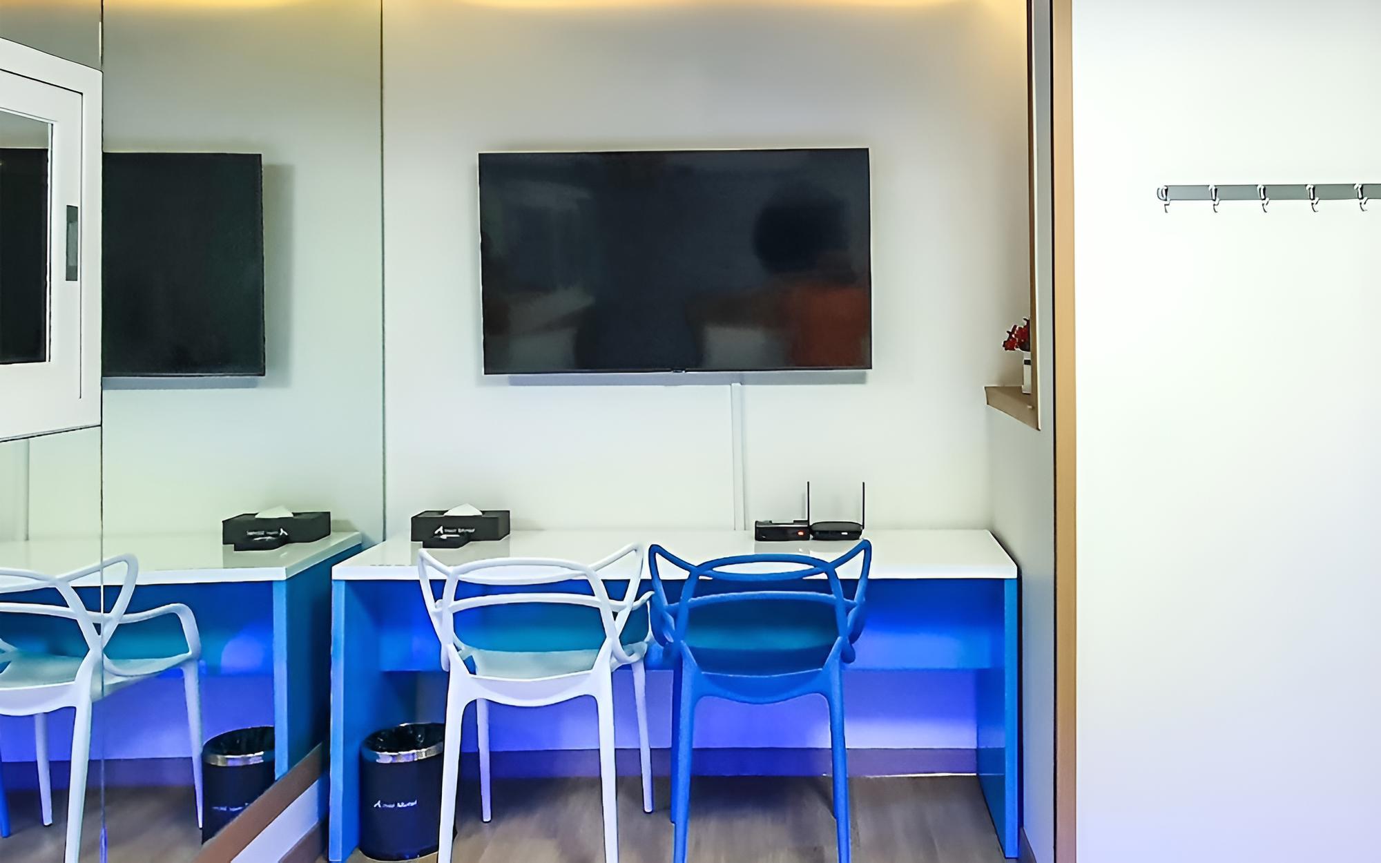 Yangyang Amor Motel view 2