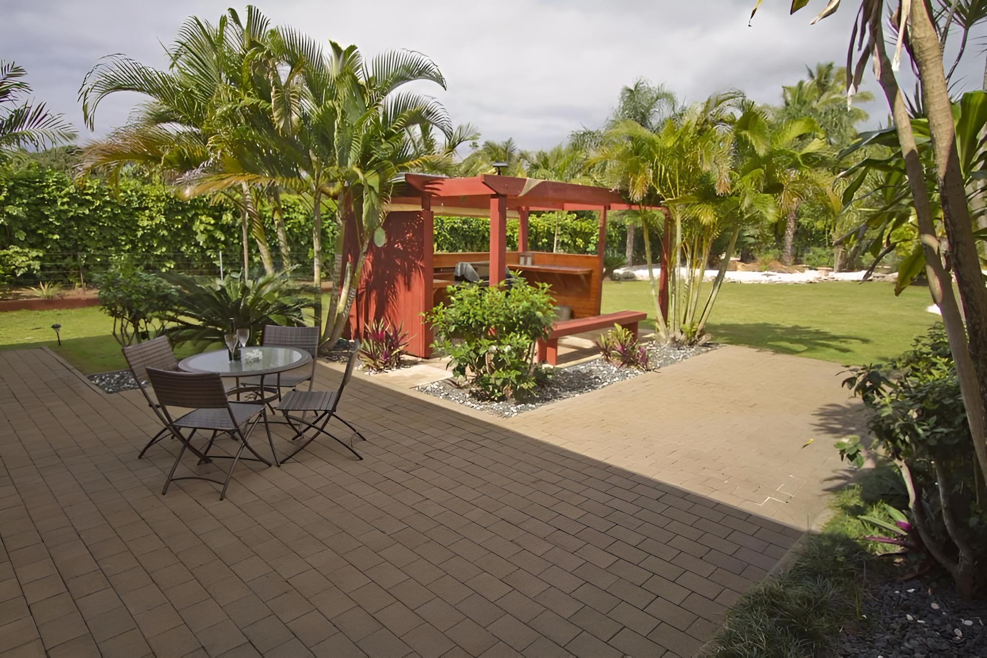Rarotonga's Fishing Lodge - GT's