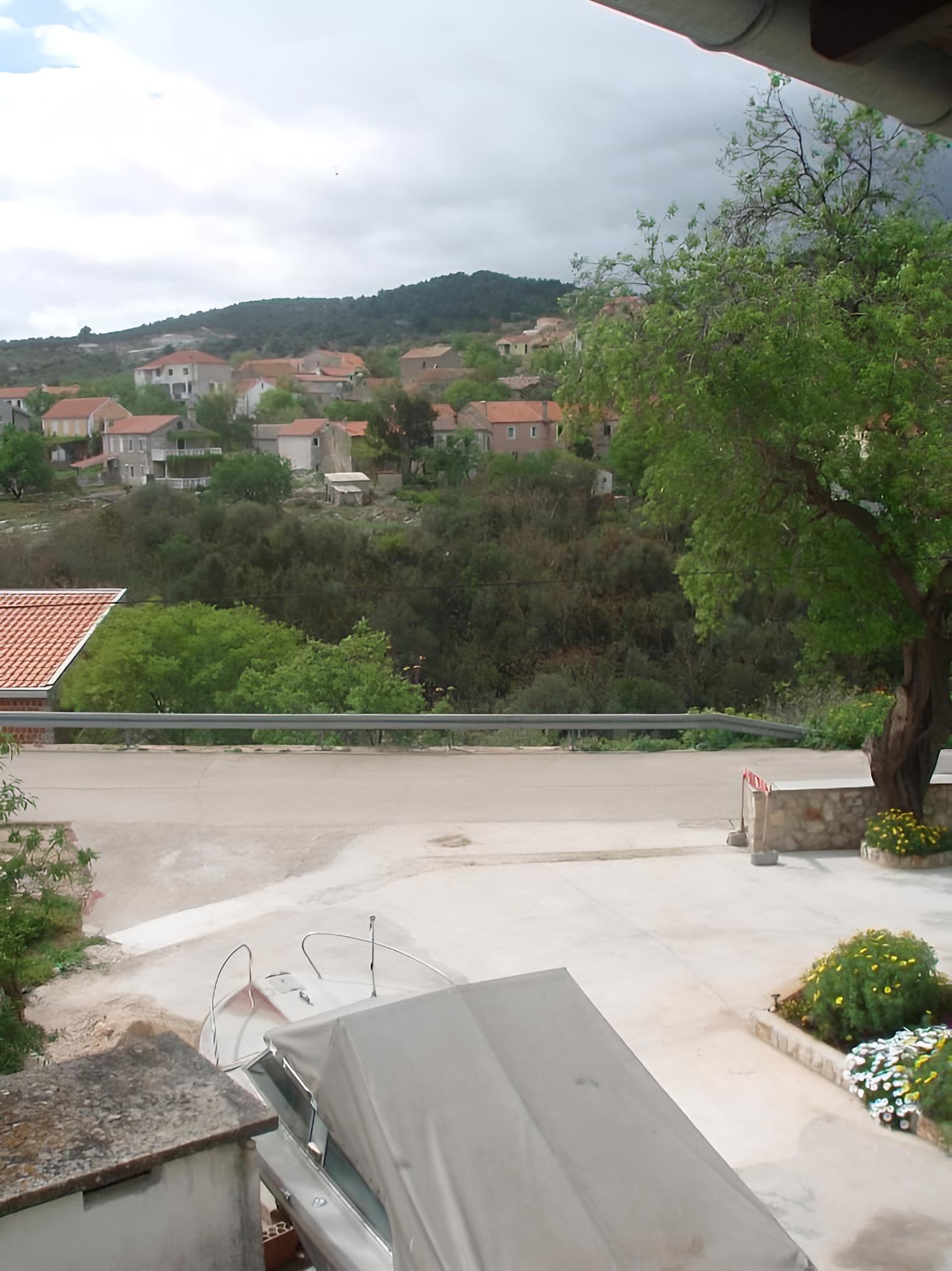 Teresa - Great Location & Parking - A1