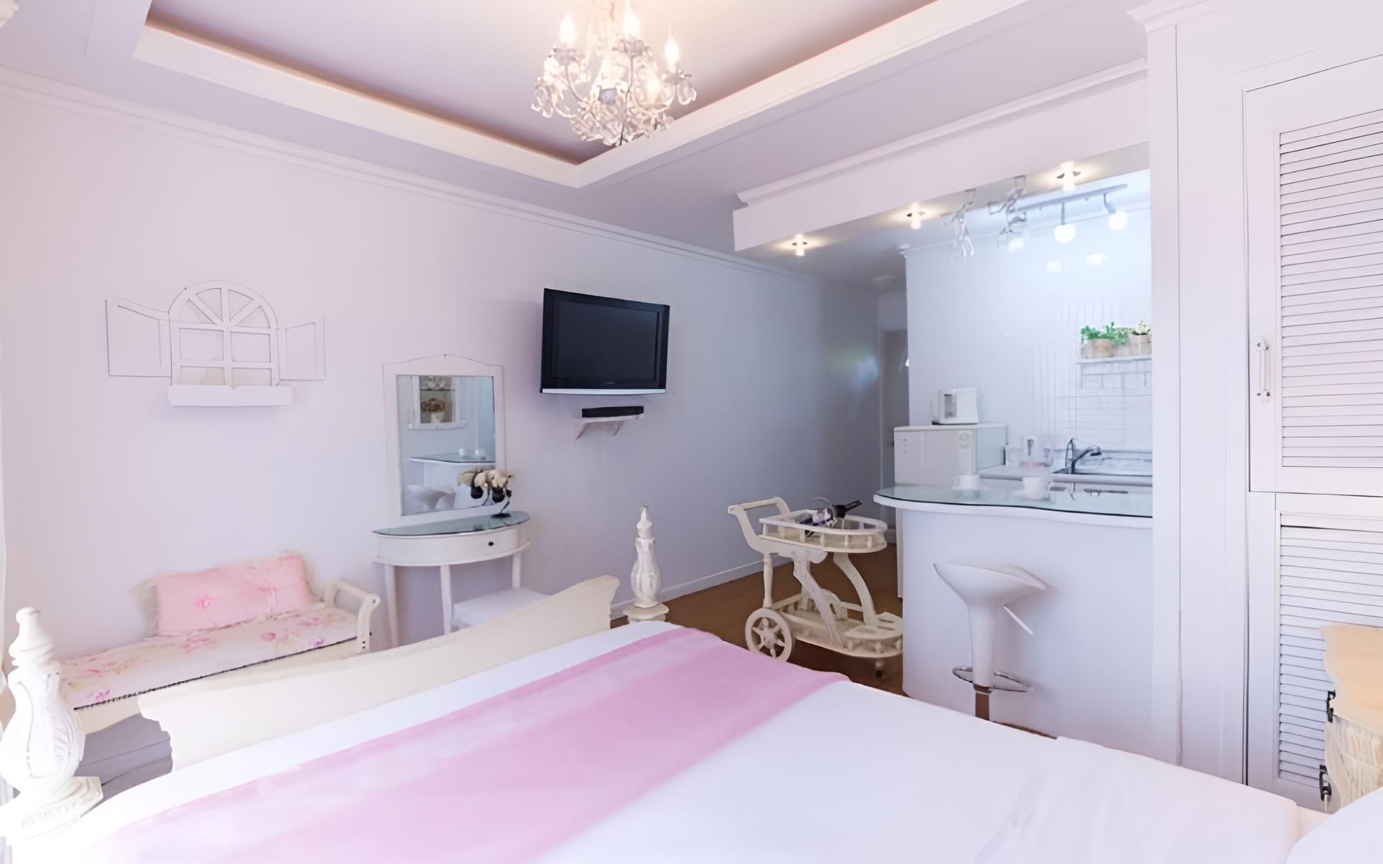Taean Sun-lit Ocean Pension