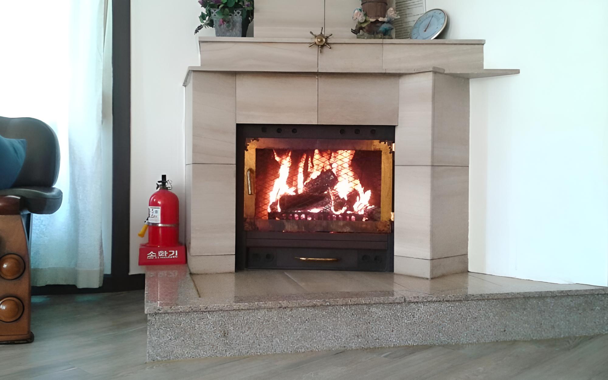 Photo 8
