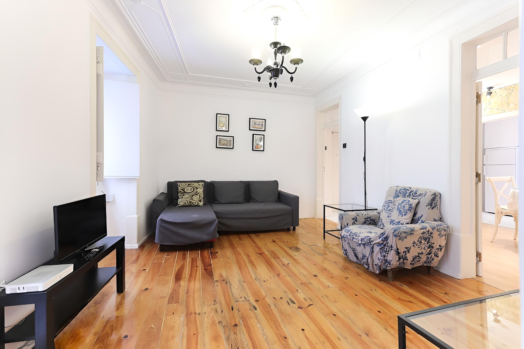 Downtown Stylish by Homing