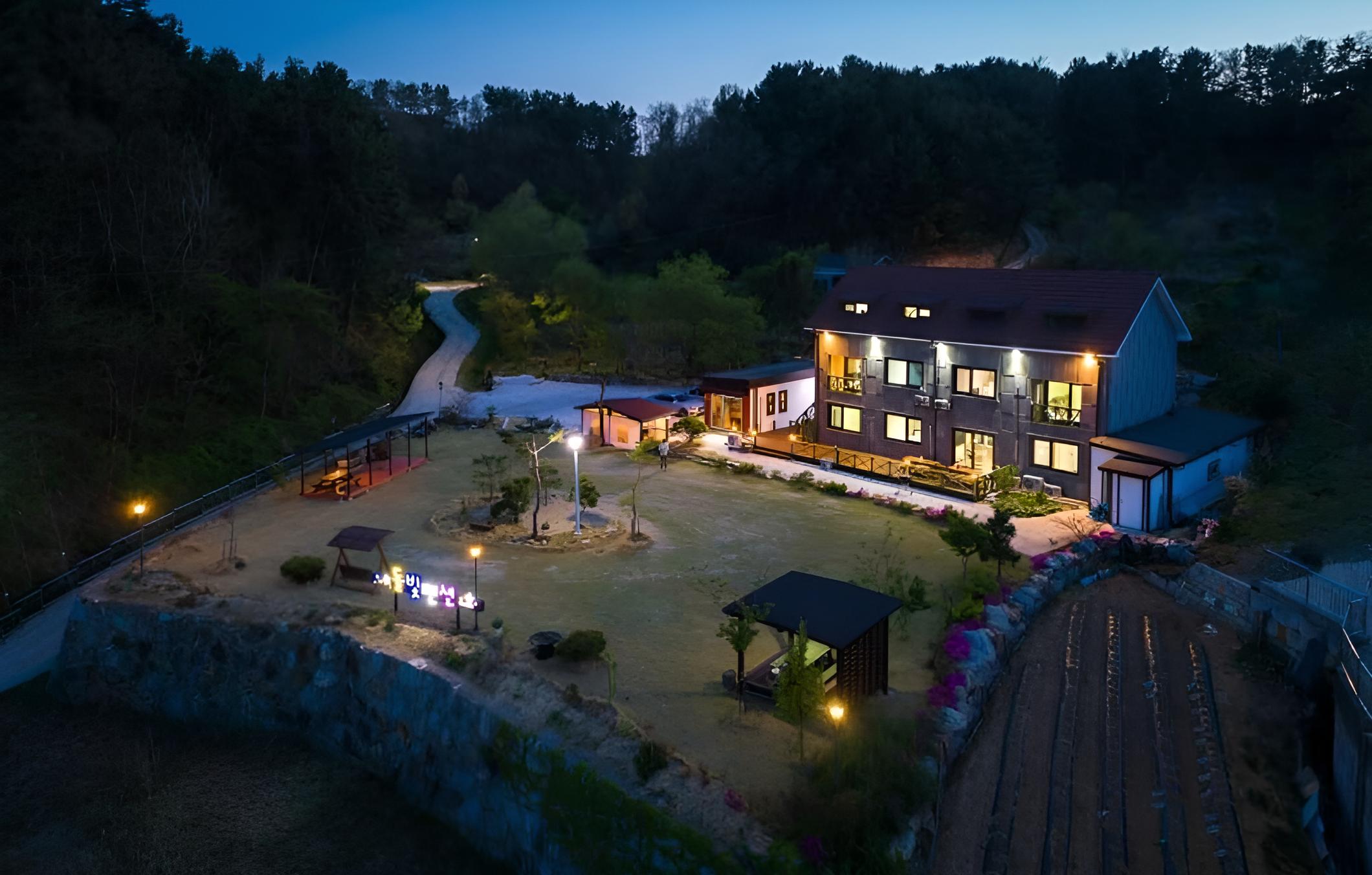 Uljin Dolbit Pension