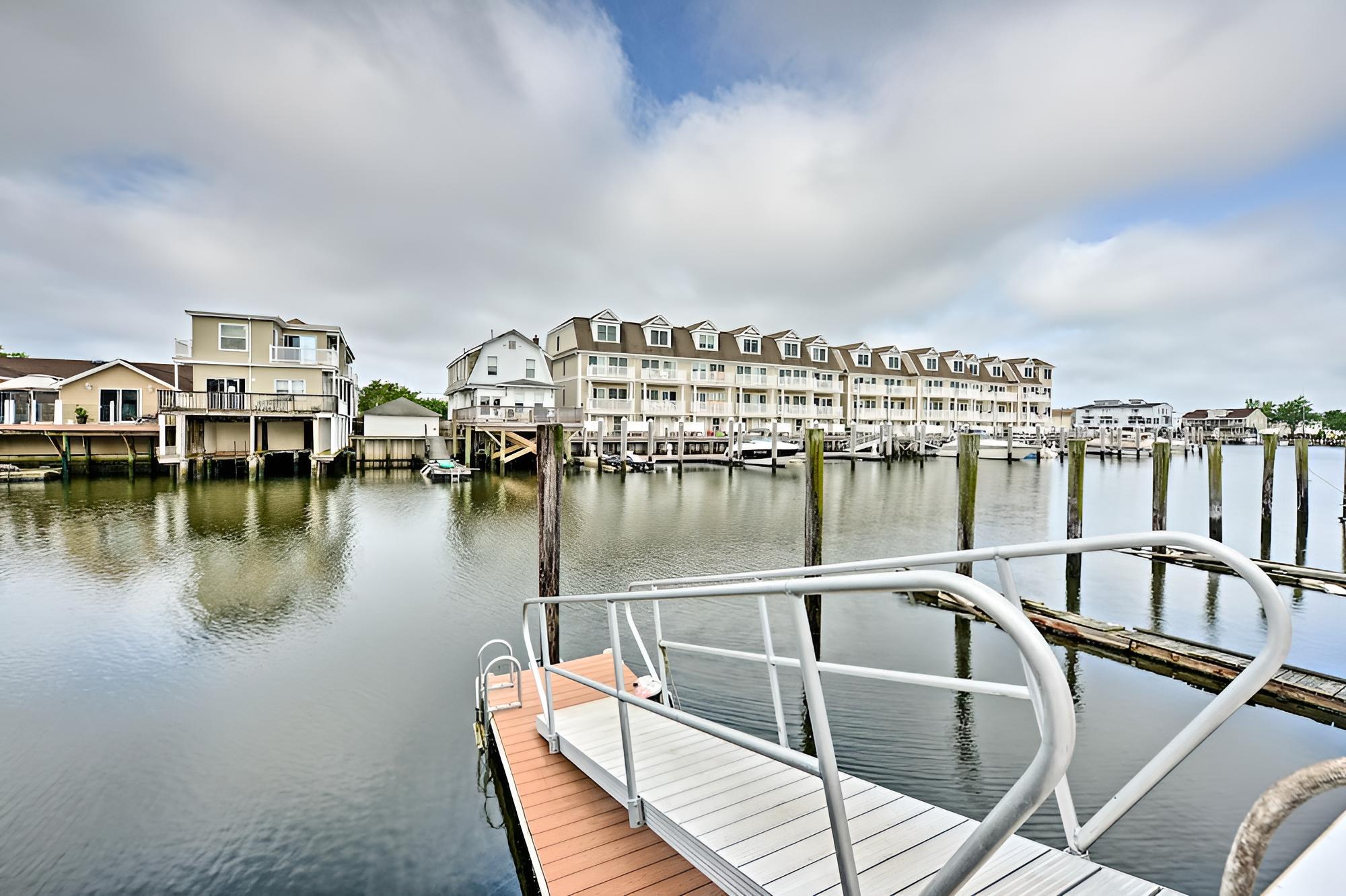 Home W/water Views, 1 Mi to Boardwalk/casinos photo 5