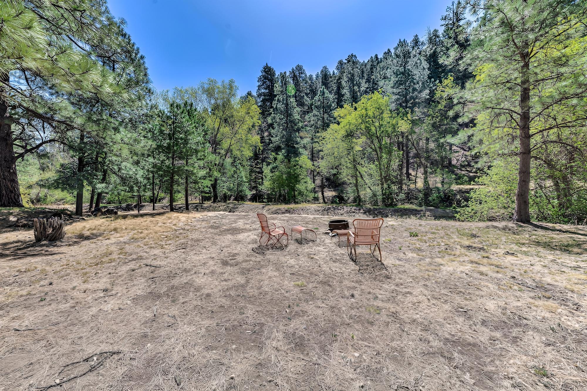 Tree-lined Alto Cabin: Near Parks & Trails!