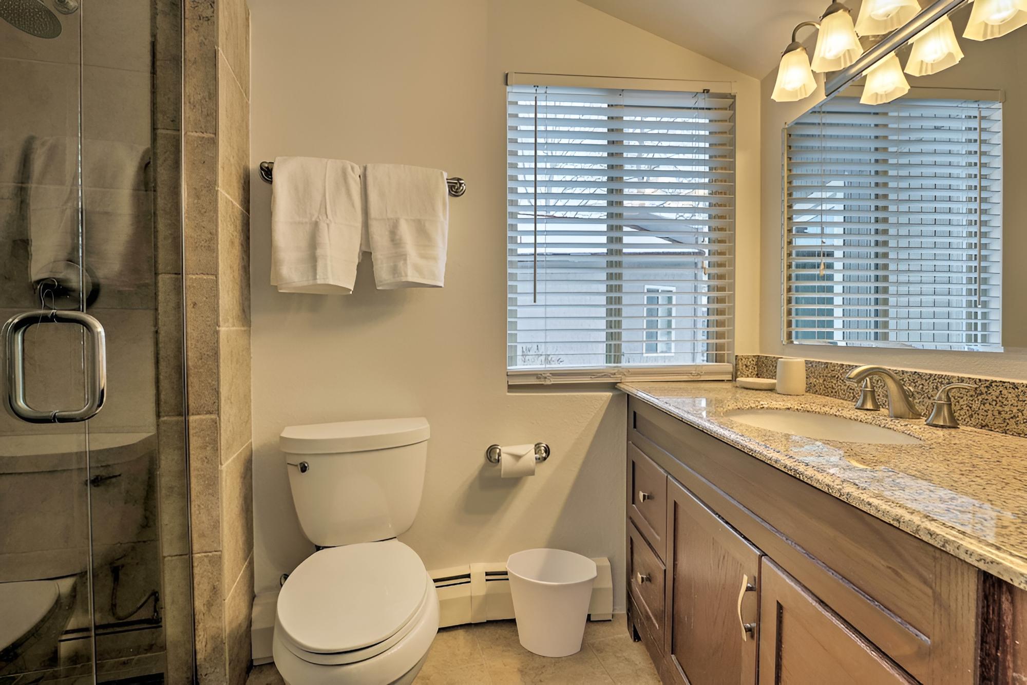 Bright & Spacious Eaglevail Escape Near BC & Vail!