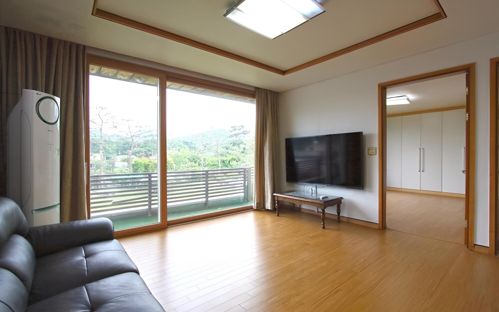 Namyangju Tannenbaum Pension view 3