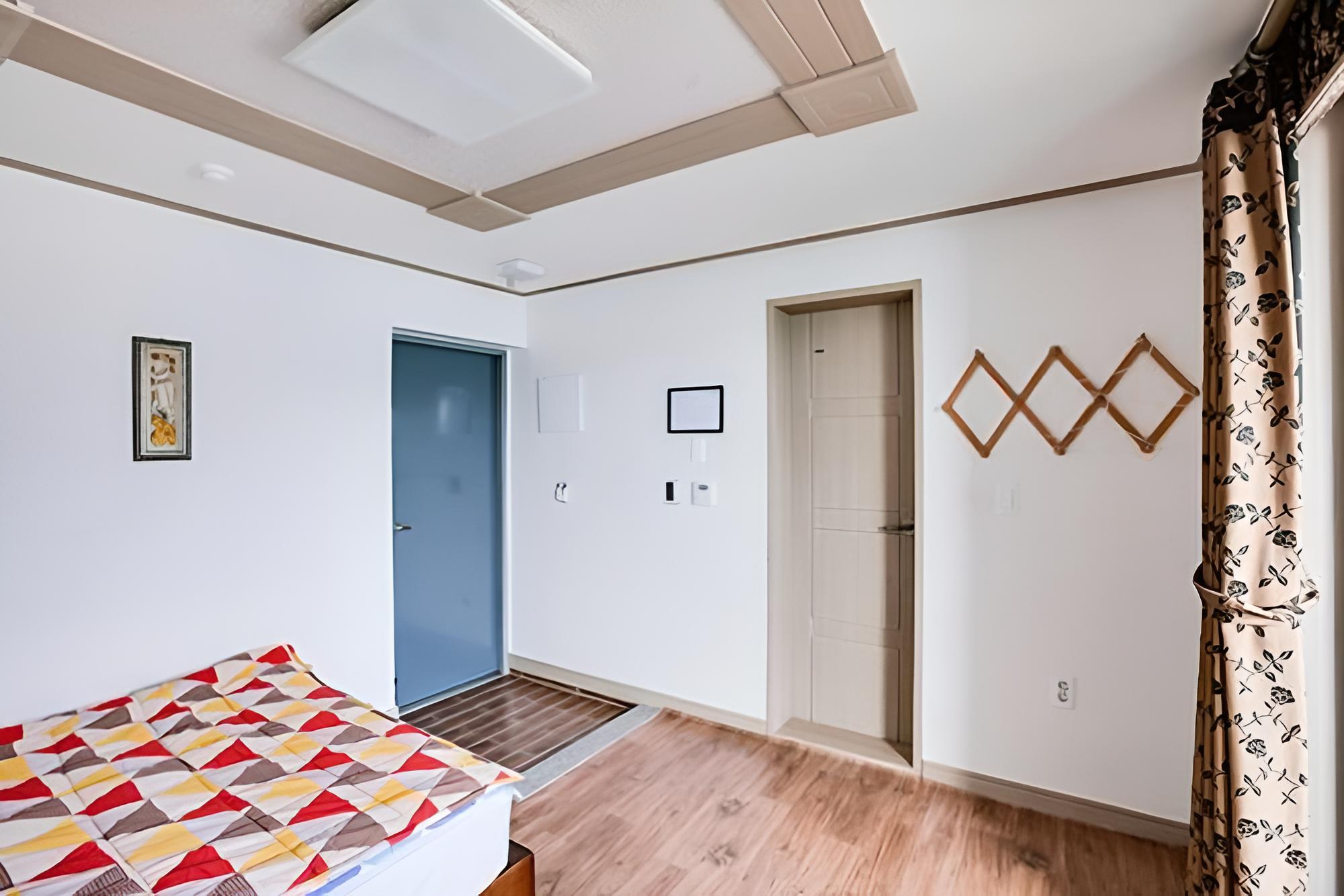 Geojedo Hana Pension
