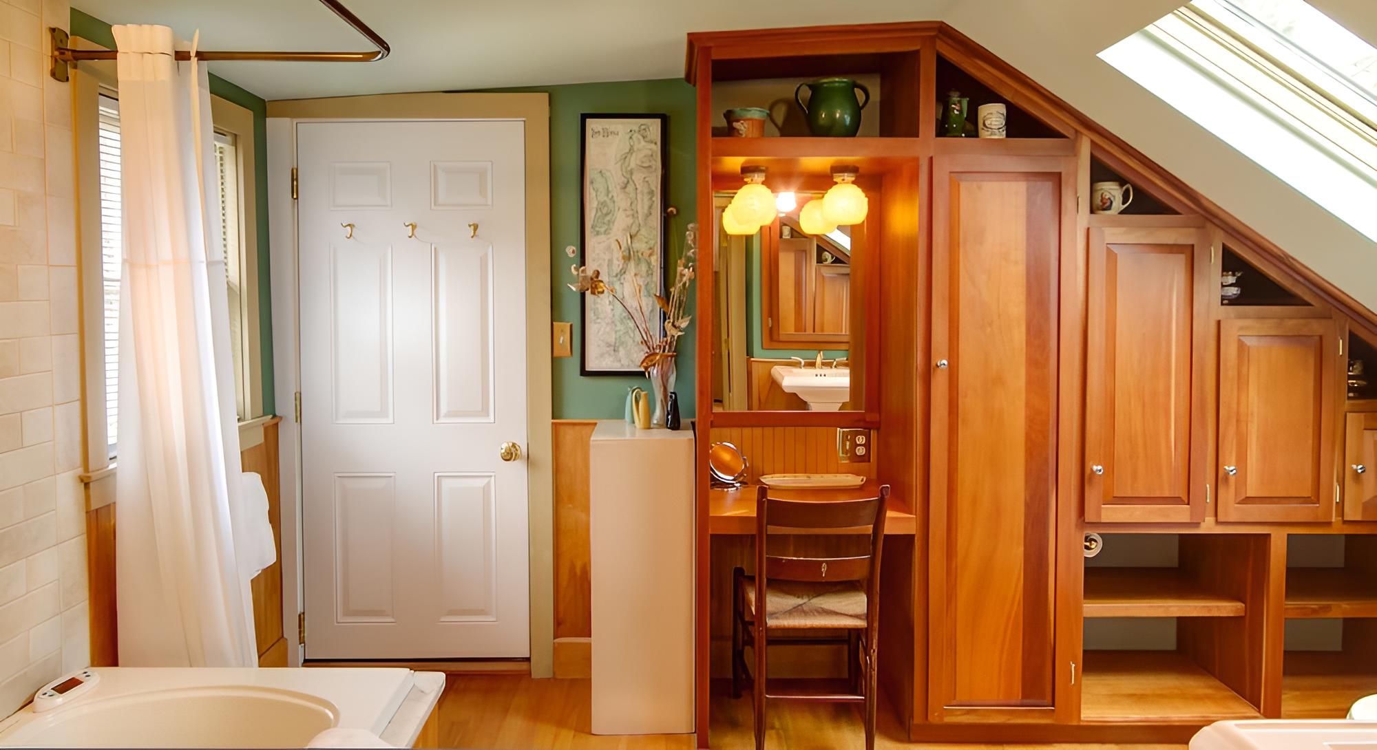 Chatham Guest Rooms