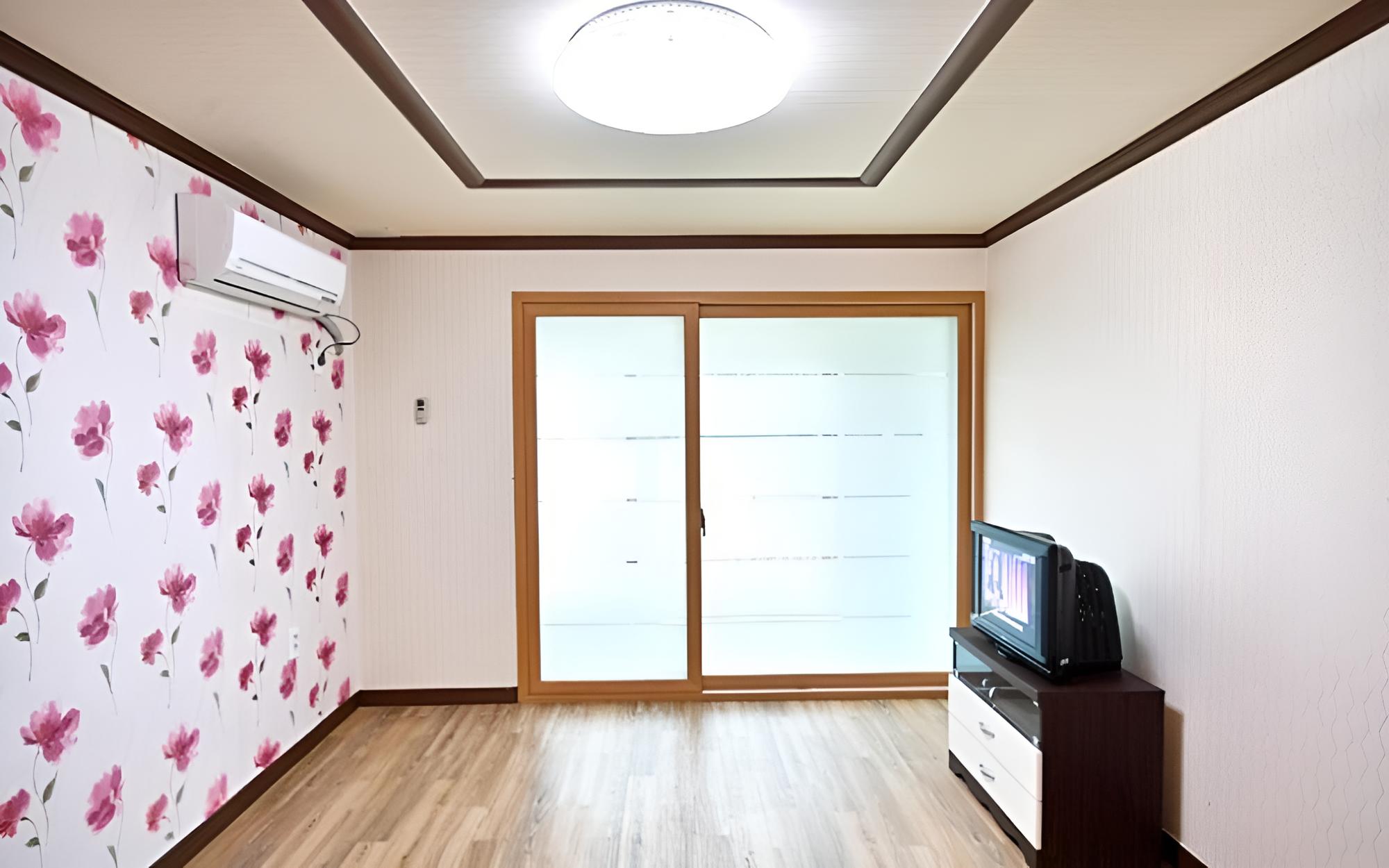Namhae Sangju Pension view 5