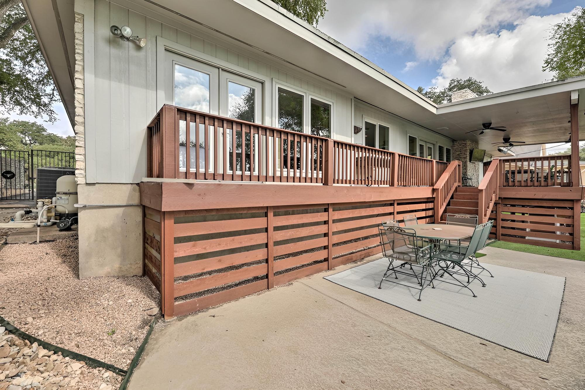 Scenic Austin Escape w/ Pool < 8 Mi to Dtwn!