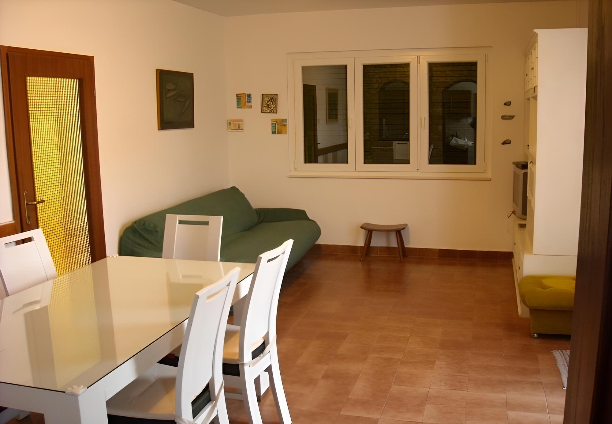 Jaroje - 80m From the Beach With Parking - H
