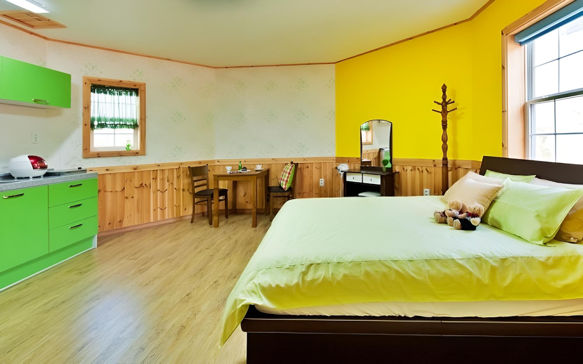 Gyeongju Roselia Pension