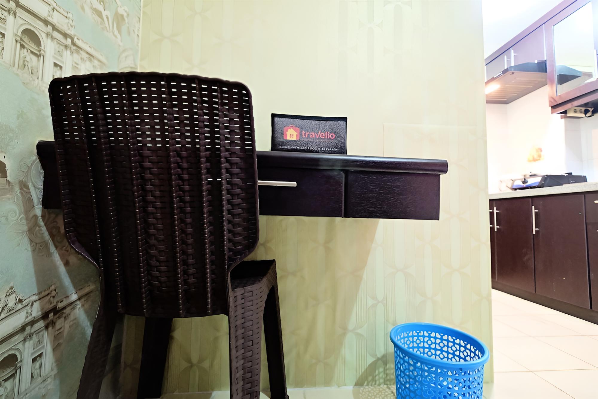 Minimalist Studio Room at Serpong Greenview