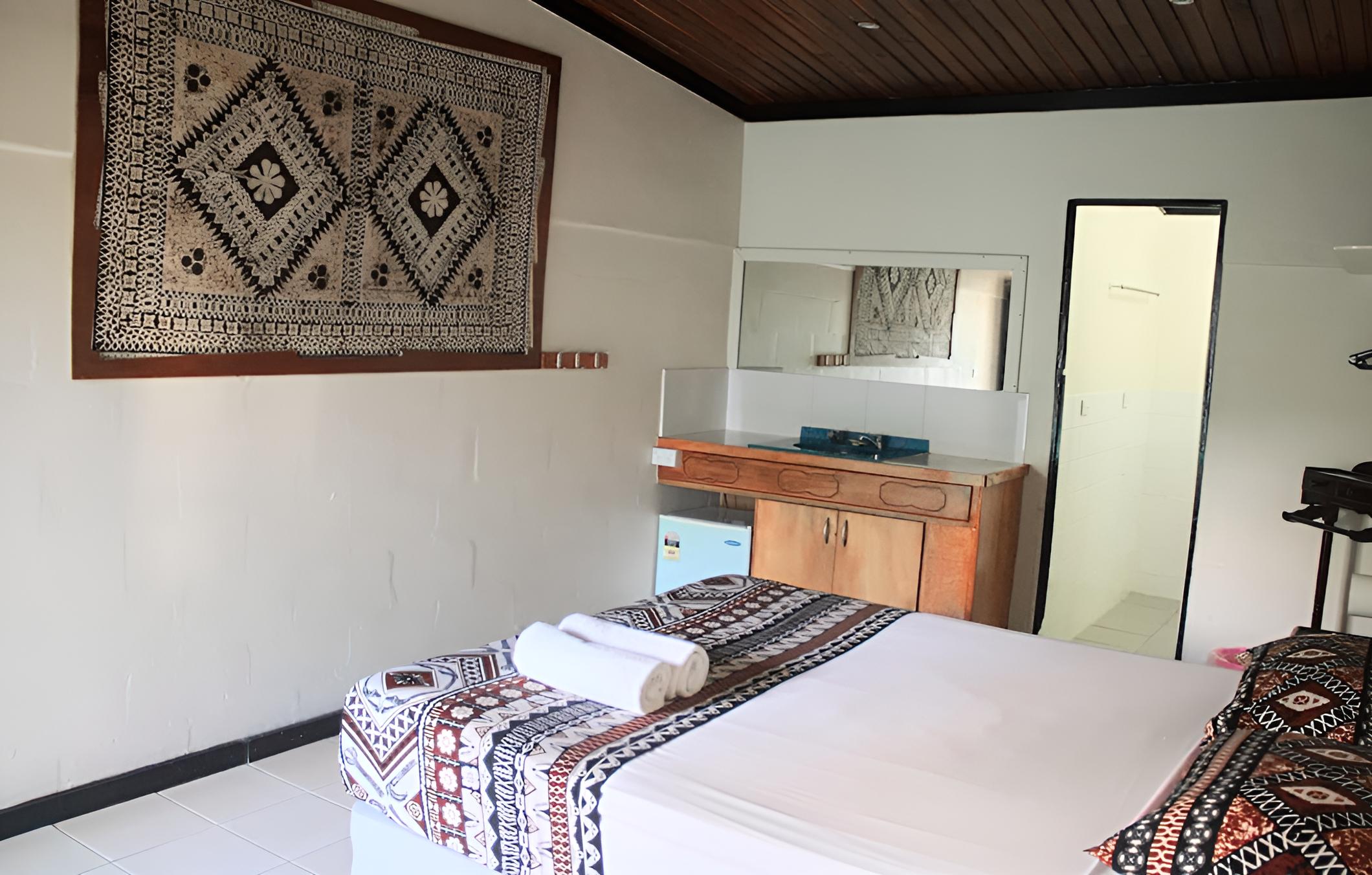 Travellers Beach Resort - Hostel