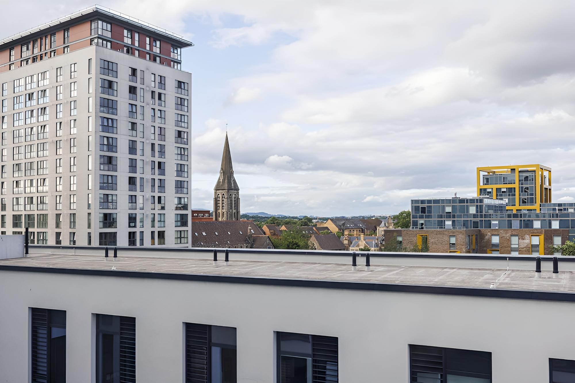 En Suite Rooms CARDIFF view 2