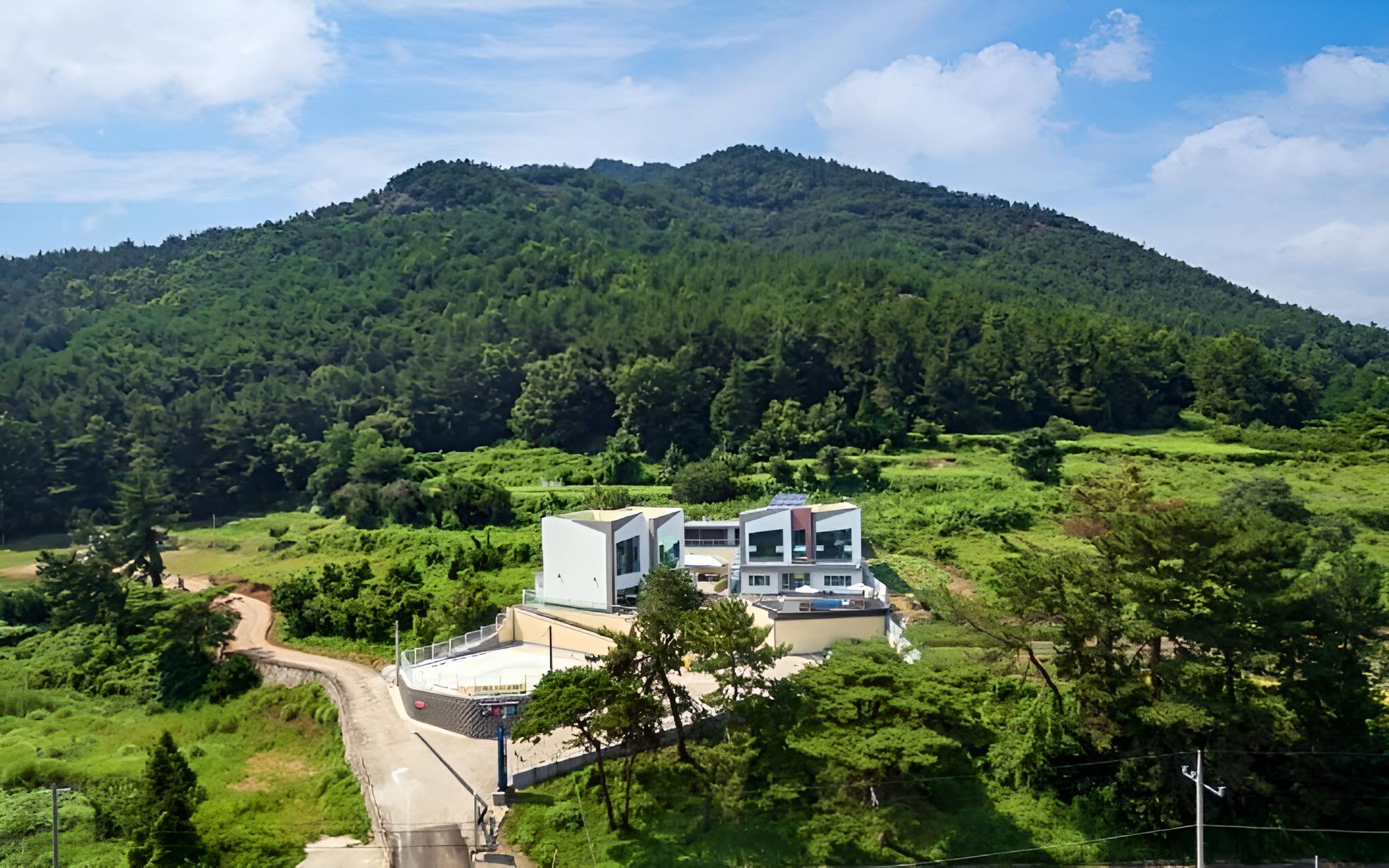 Namhae Amigo Pension