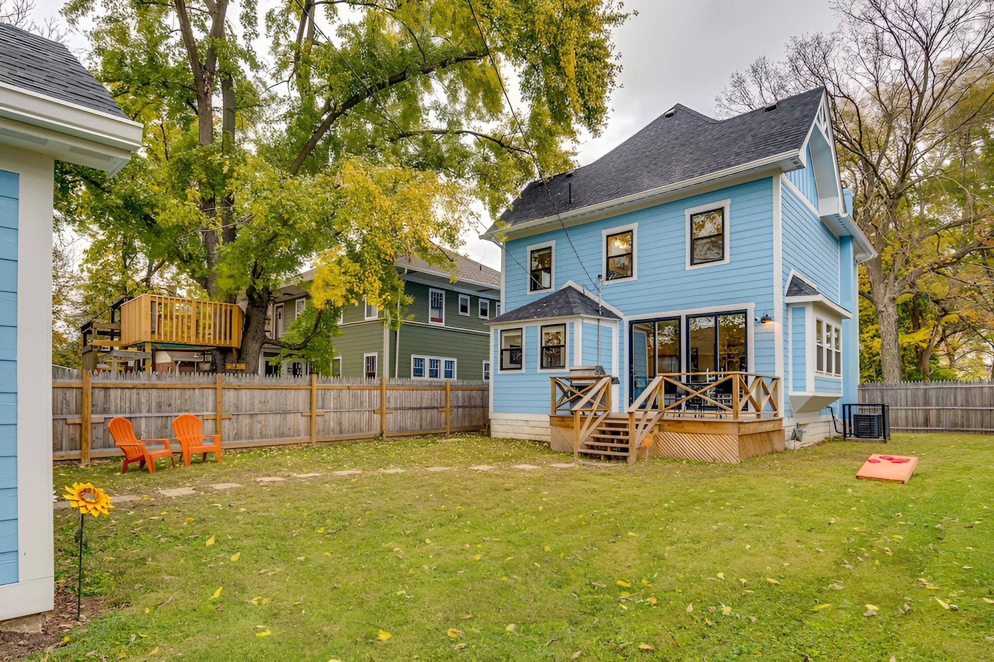 Indianapolis House ~ 3 Mi to Downtown Indy!