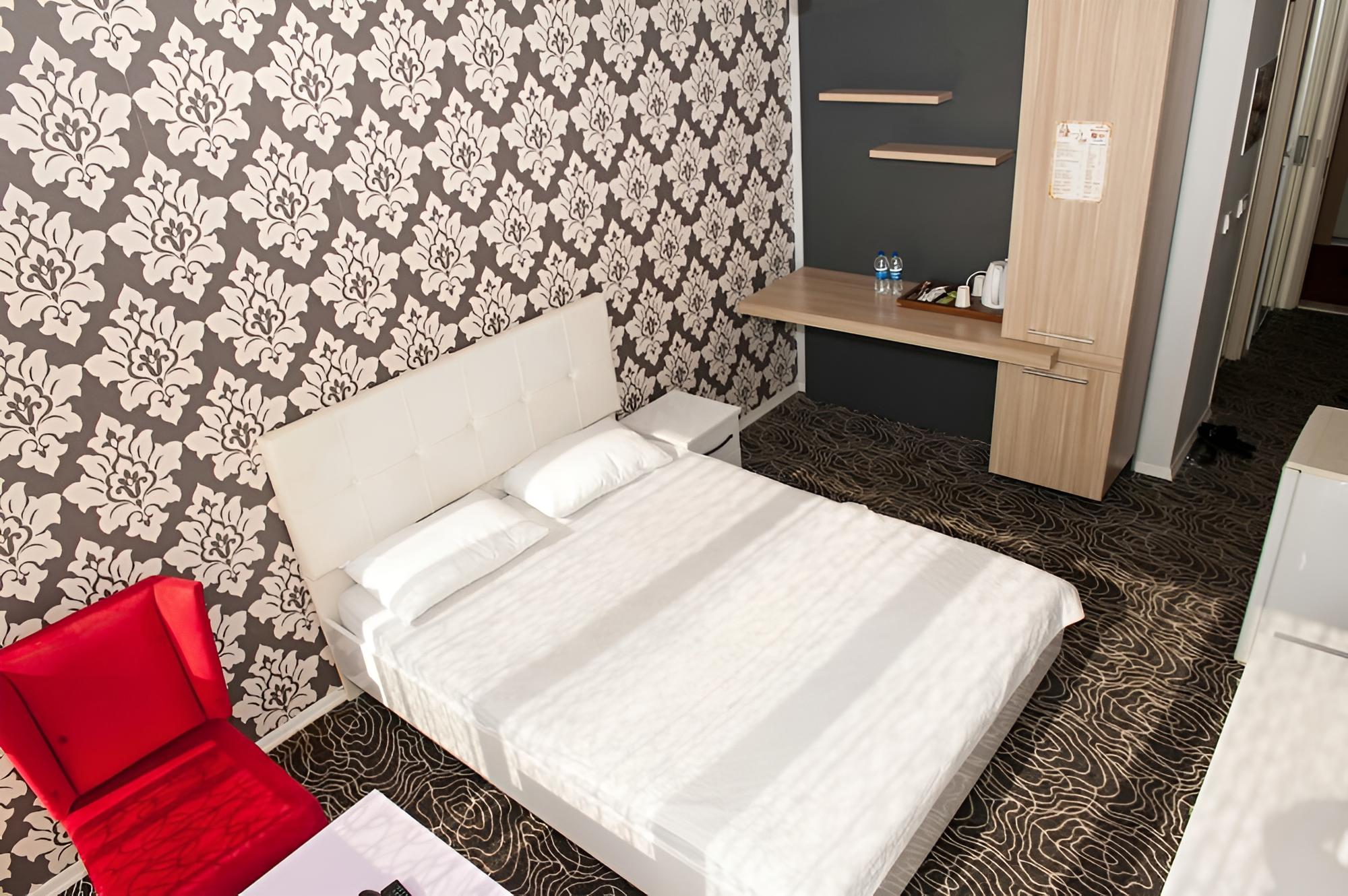 N Suites