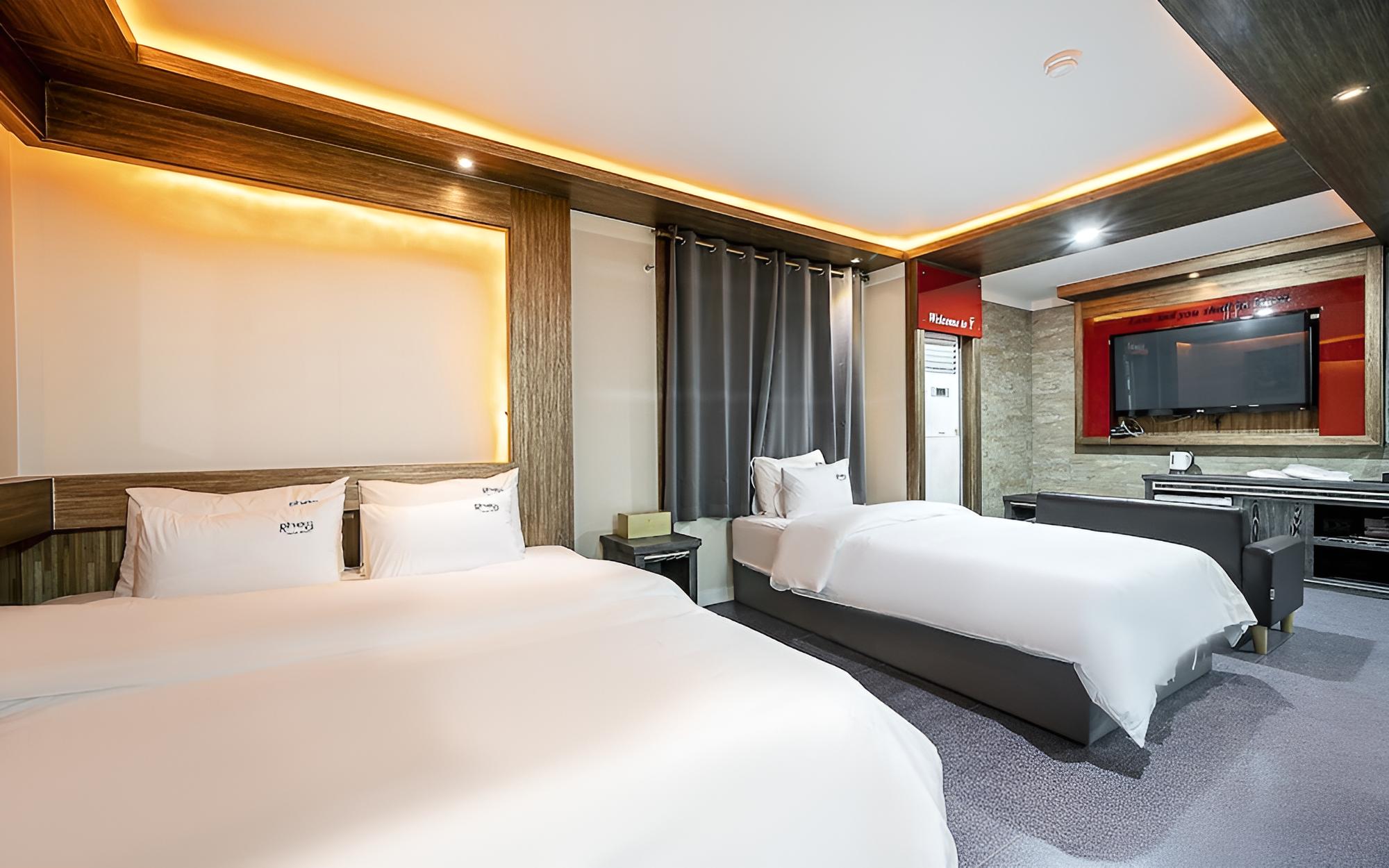 Gimhae Jangyu Vibe Hotel
