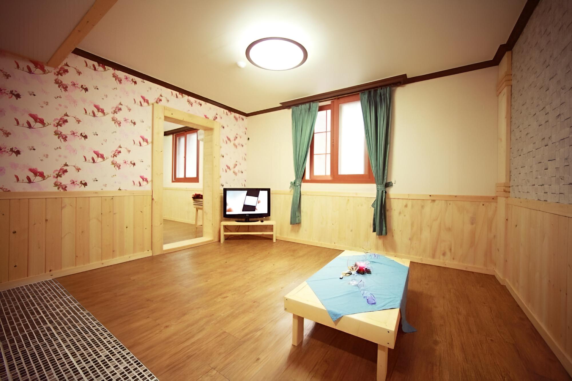 Photo 41
