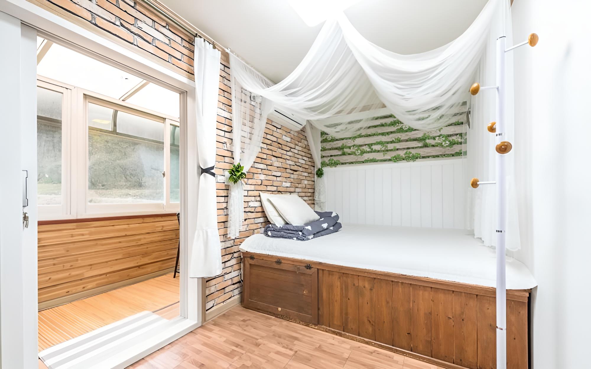 Yongin Pine House Pension