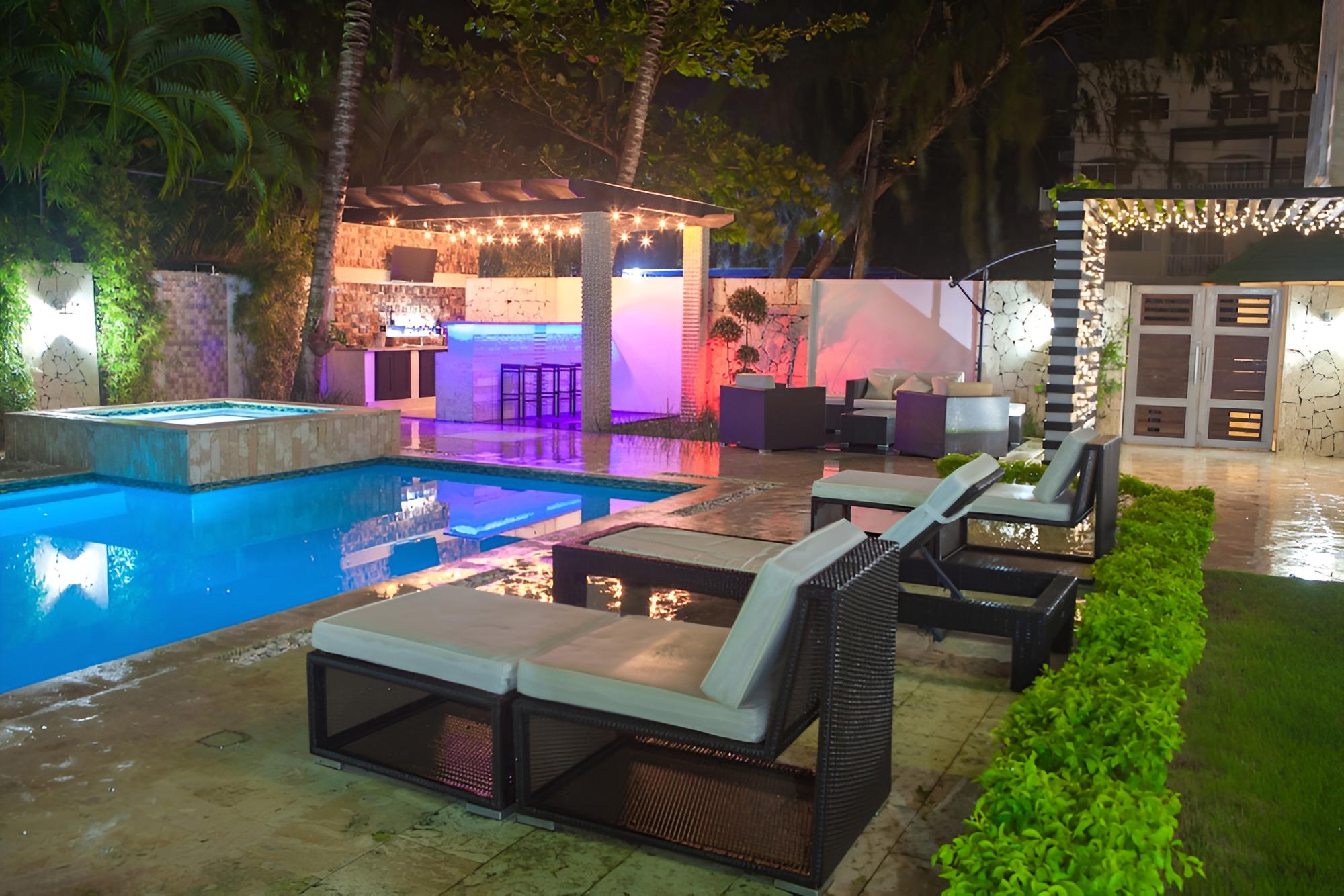 Chateau del Mar