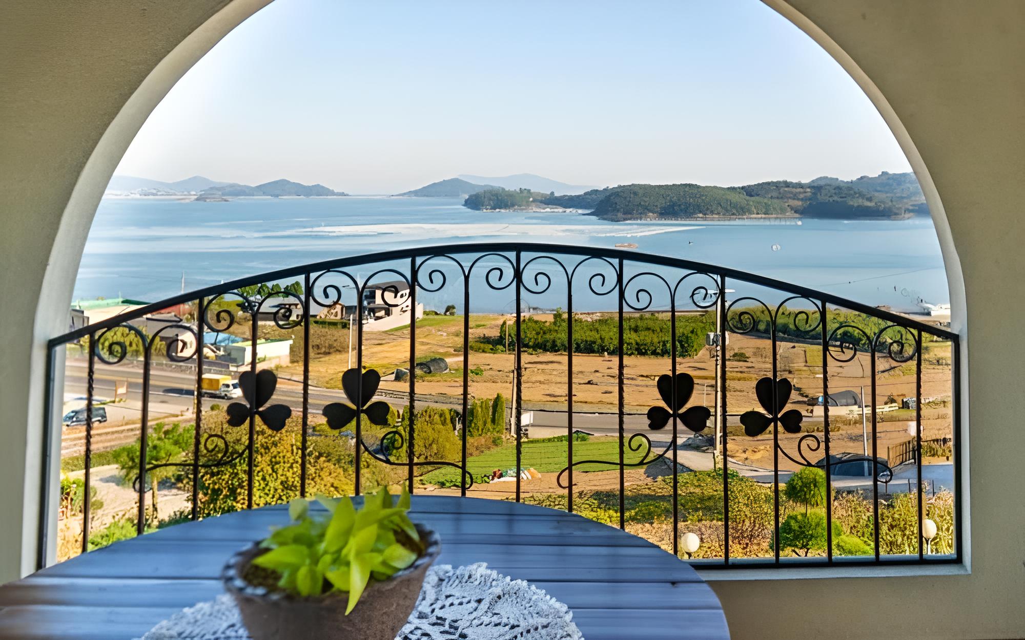 Namhae Landscape Pension