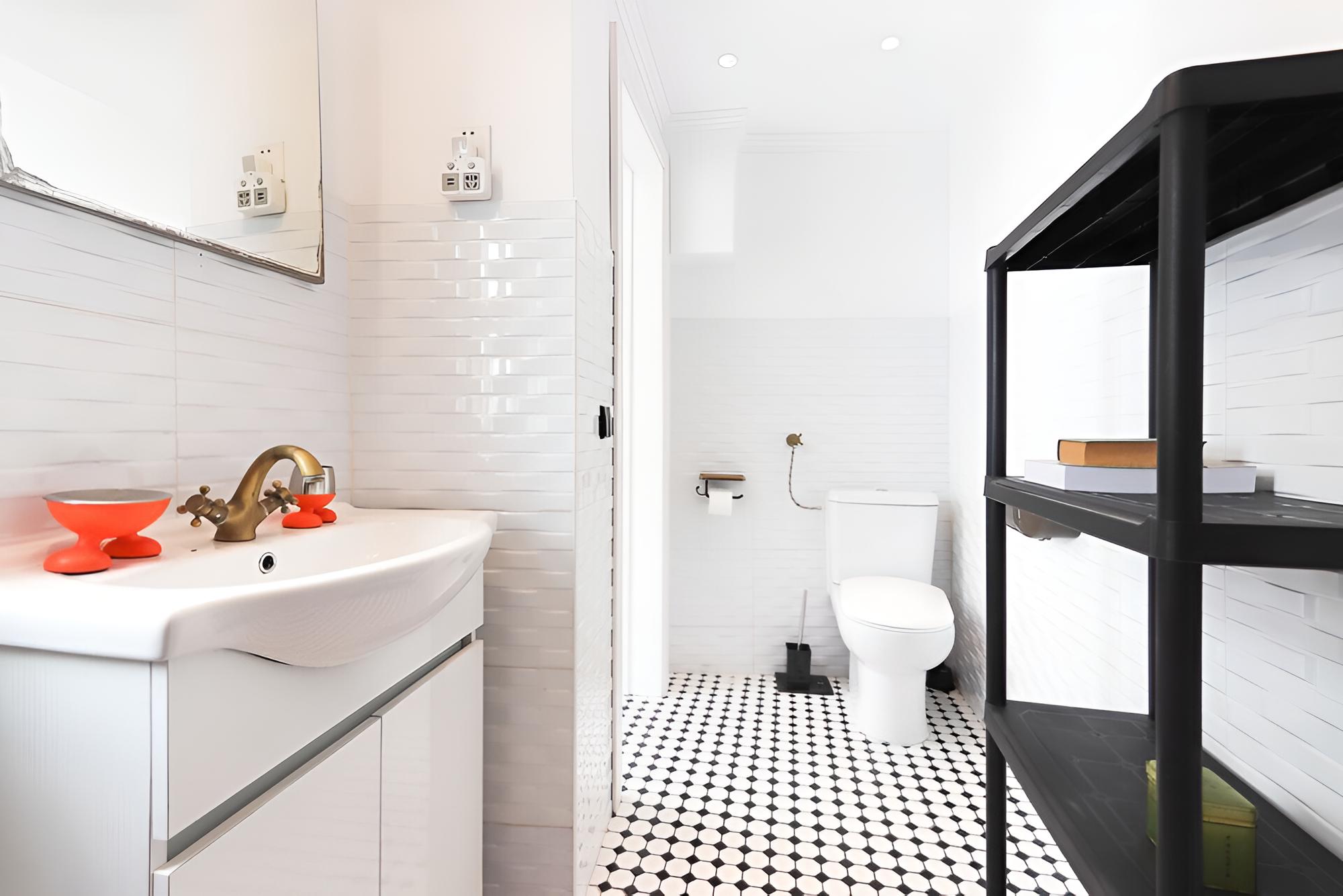 Downtown Stylish by Homing
