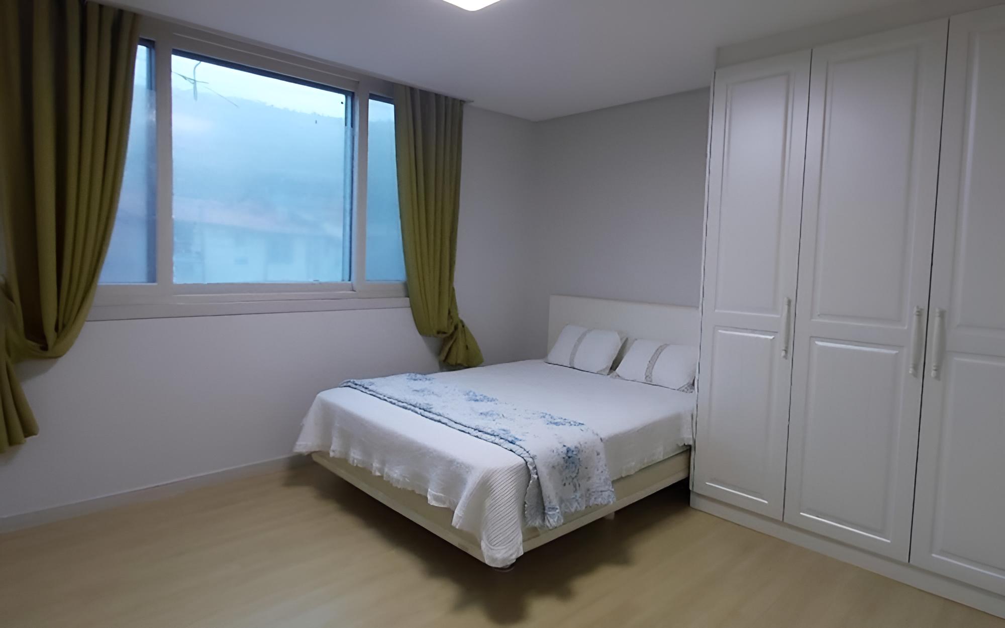 Namhae Bakatio Pension view 5