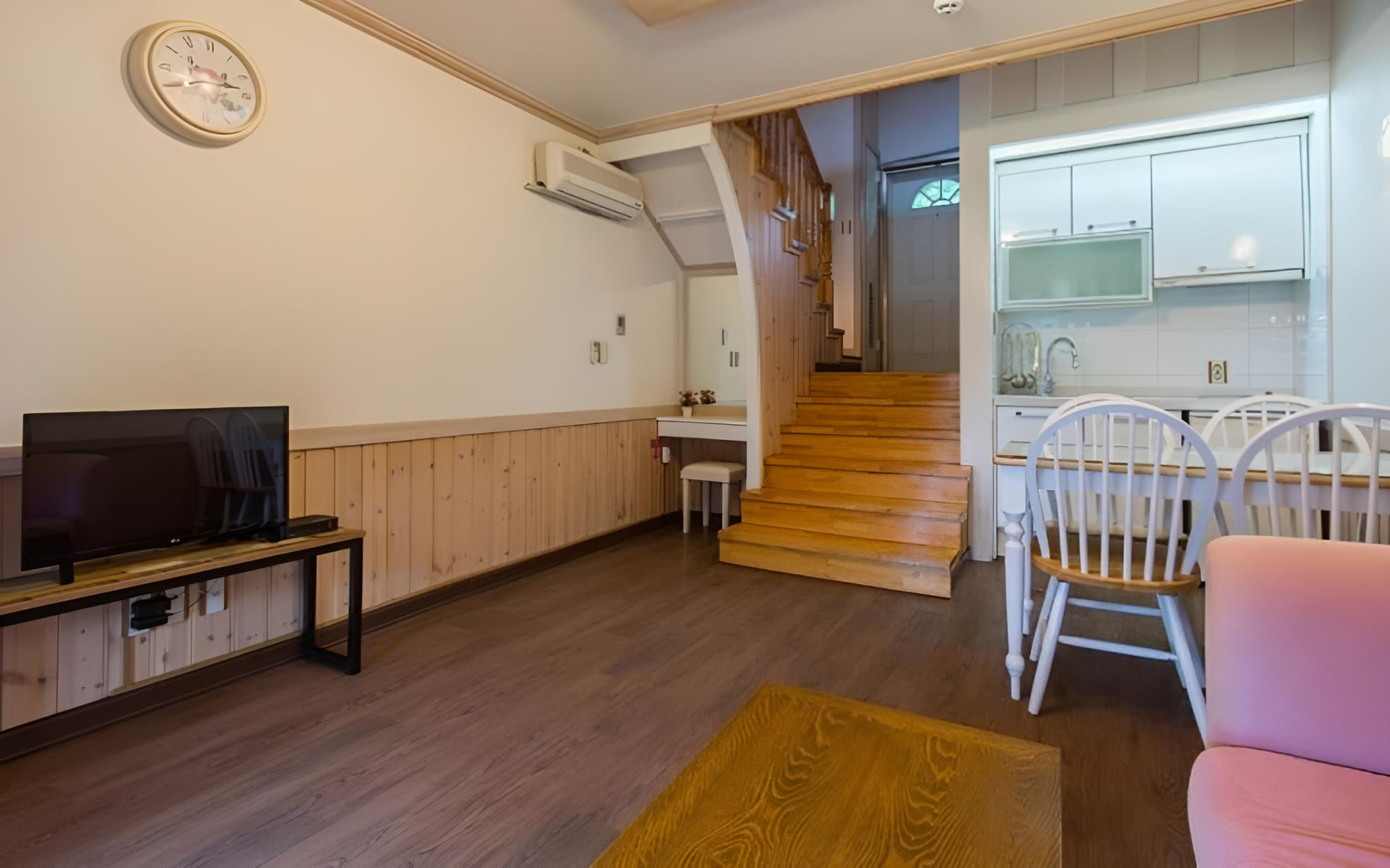 Jeongseon Suilmananmulga Pension