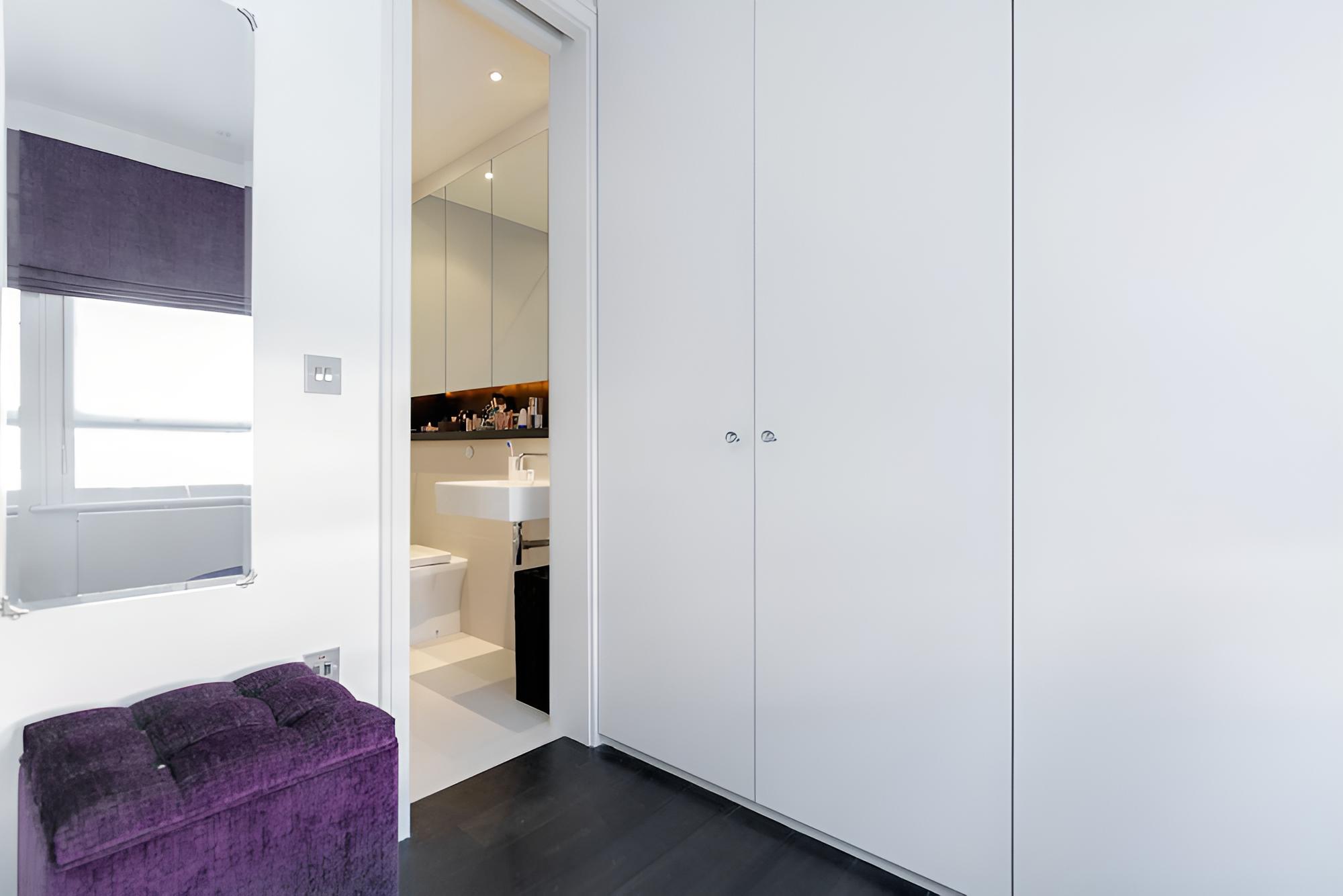 Olympia 2 Bed Duplex by BaseToGo