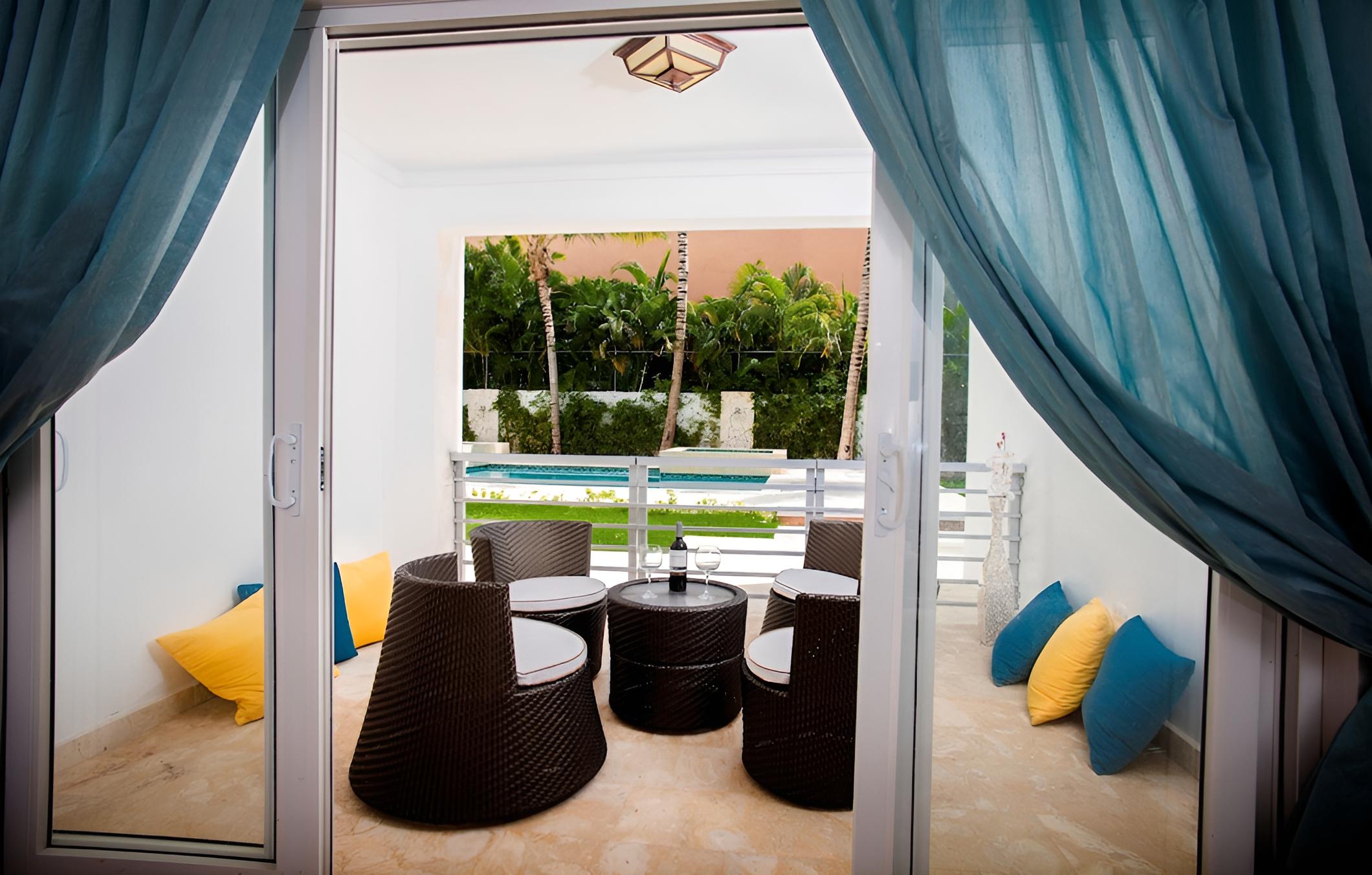 Chateau del Mar