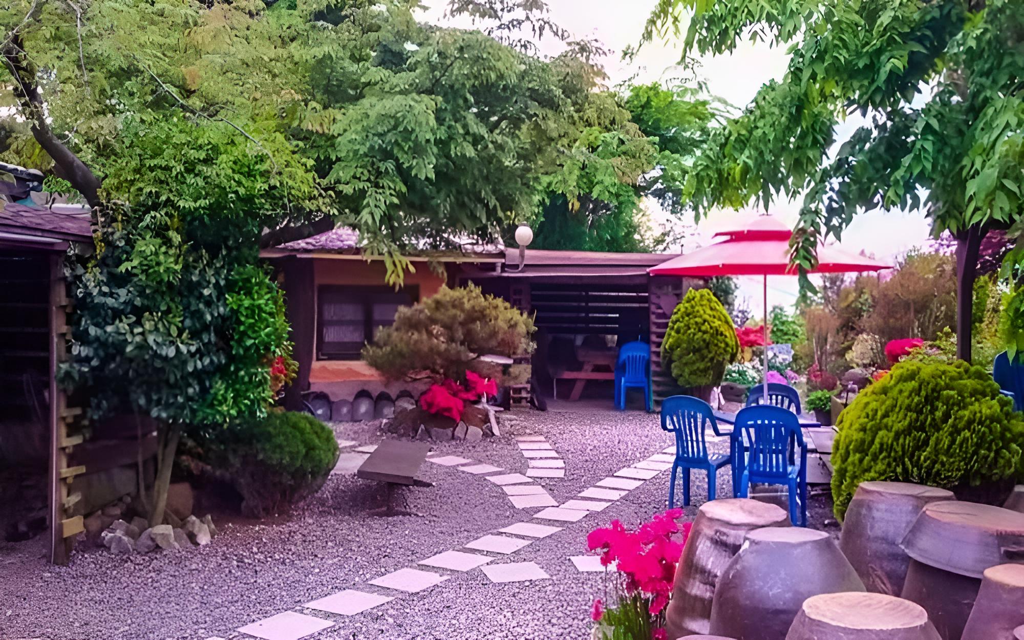 Taean Yetjip Hwangtobang Pension