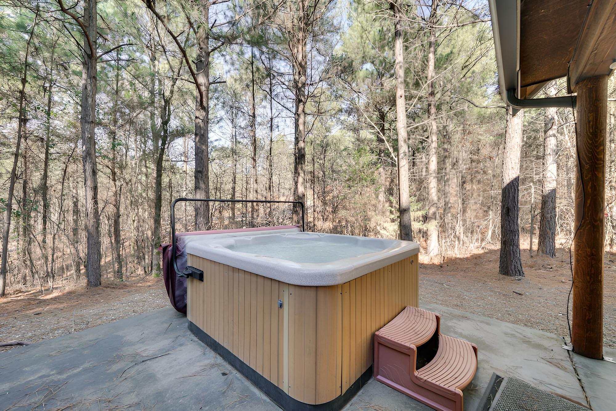 Family-friendly Broken Bow Cabin w/ Game Room!