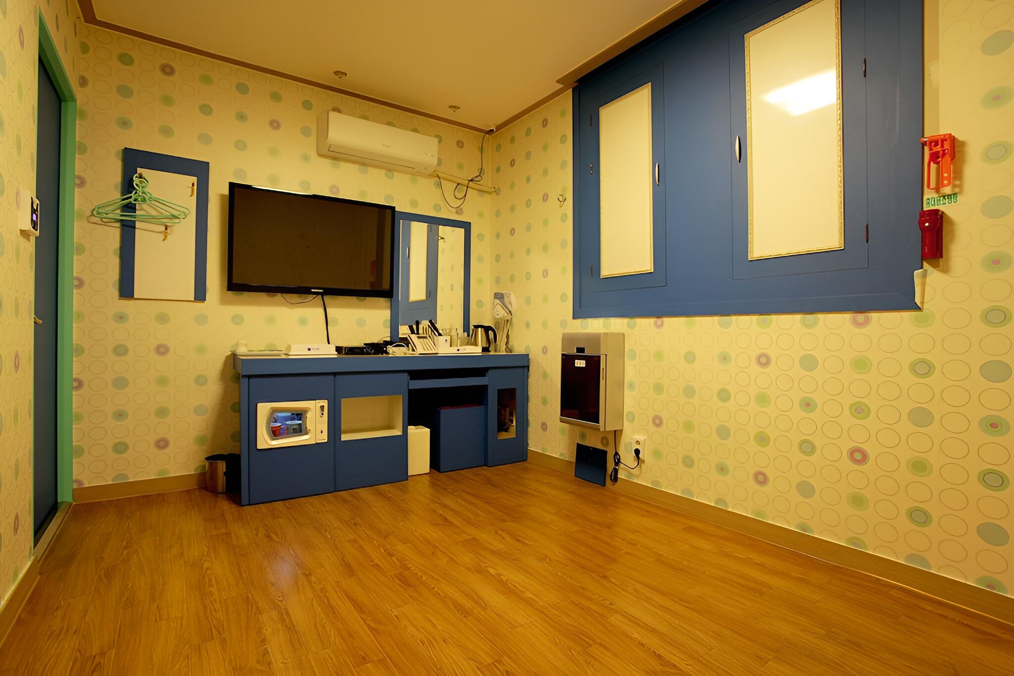 Photo 13