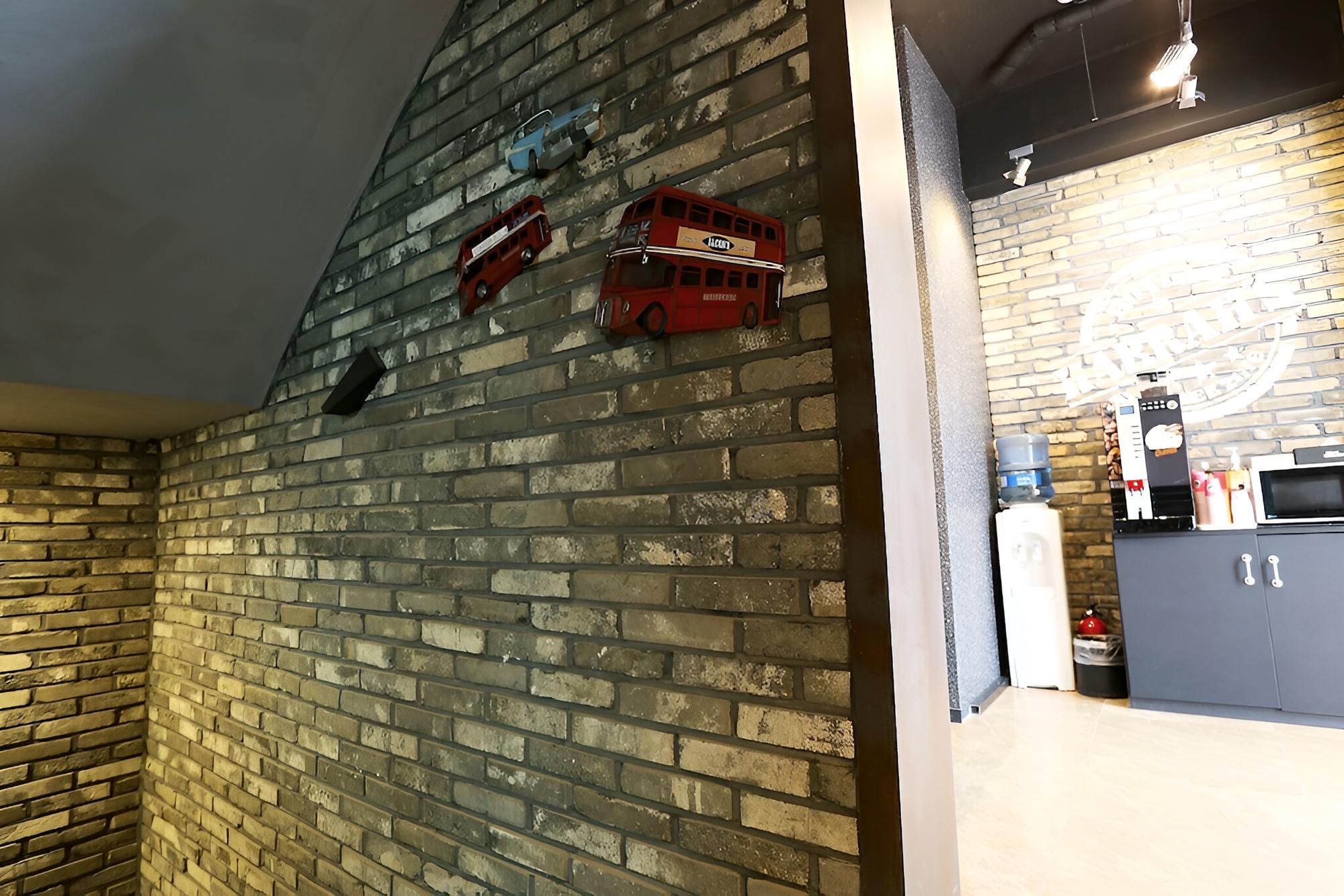 Photo 43